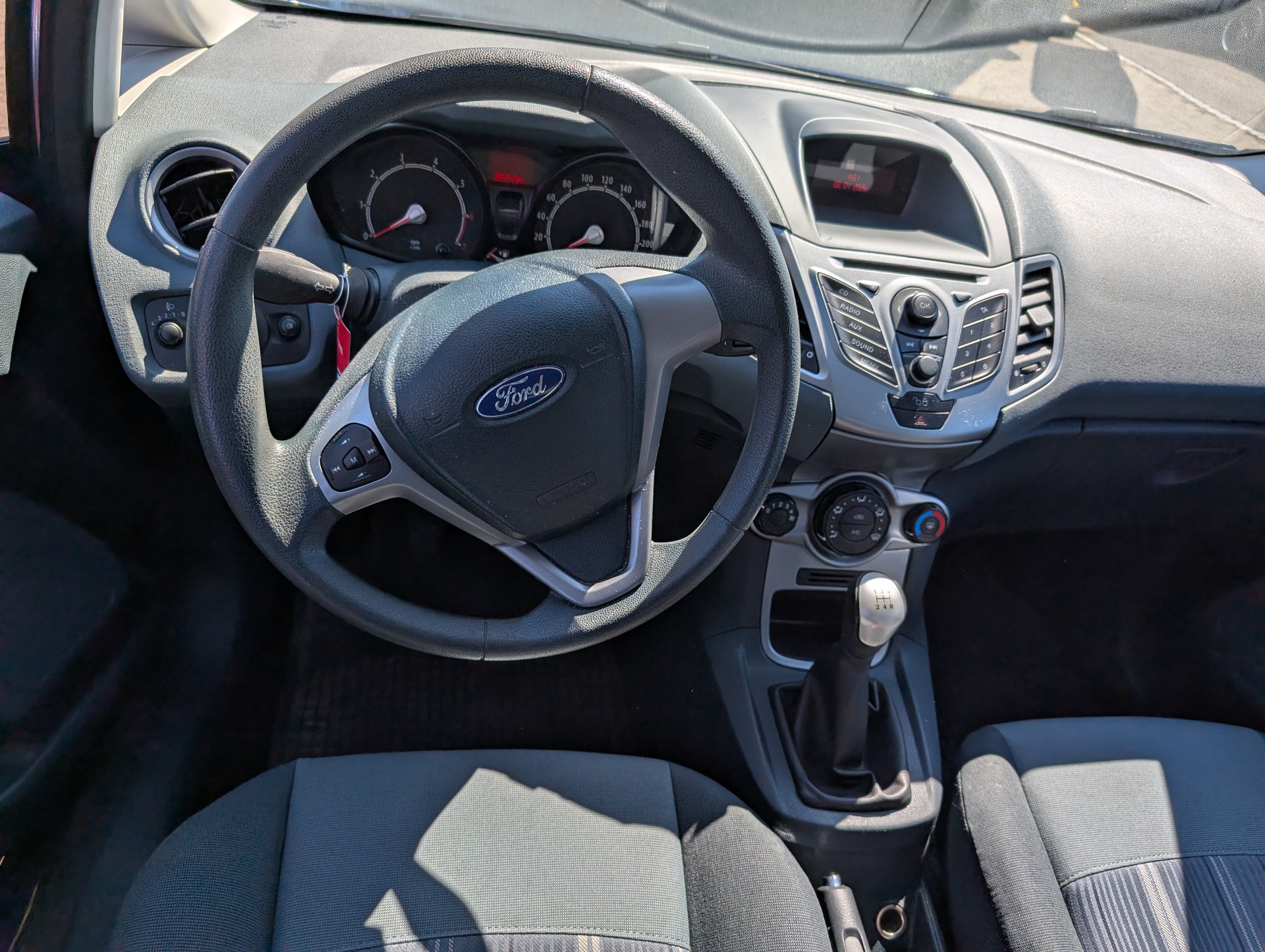 FORD Fiesta 1.25 16V Trend-image-1