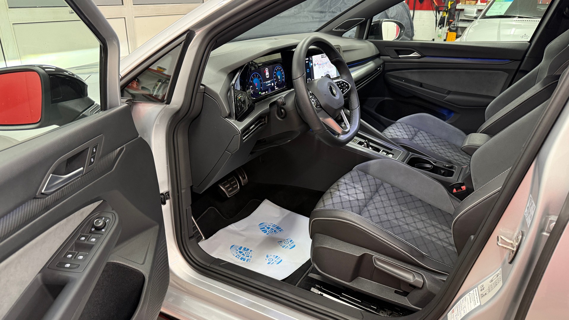 VW Golf 1.5 eTSI mHEV ACT R-Line DSG voller Ausstattung, frsich ab MFK Werkgarntie bis Mai 2026-image-12