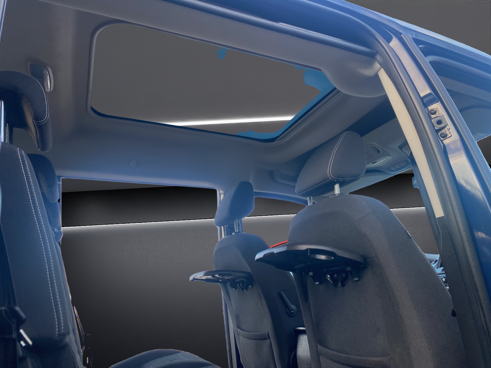 FORD Grand Tourneo Connect 1.5 TDCi Titanium Powershift : 7-Sitzer Automat Diesel | 120 PS | Frisch ab MFK & Service“-image-12