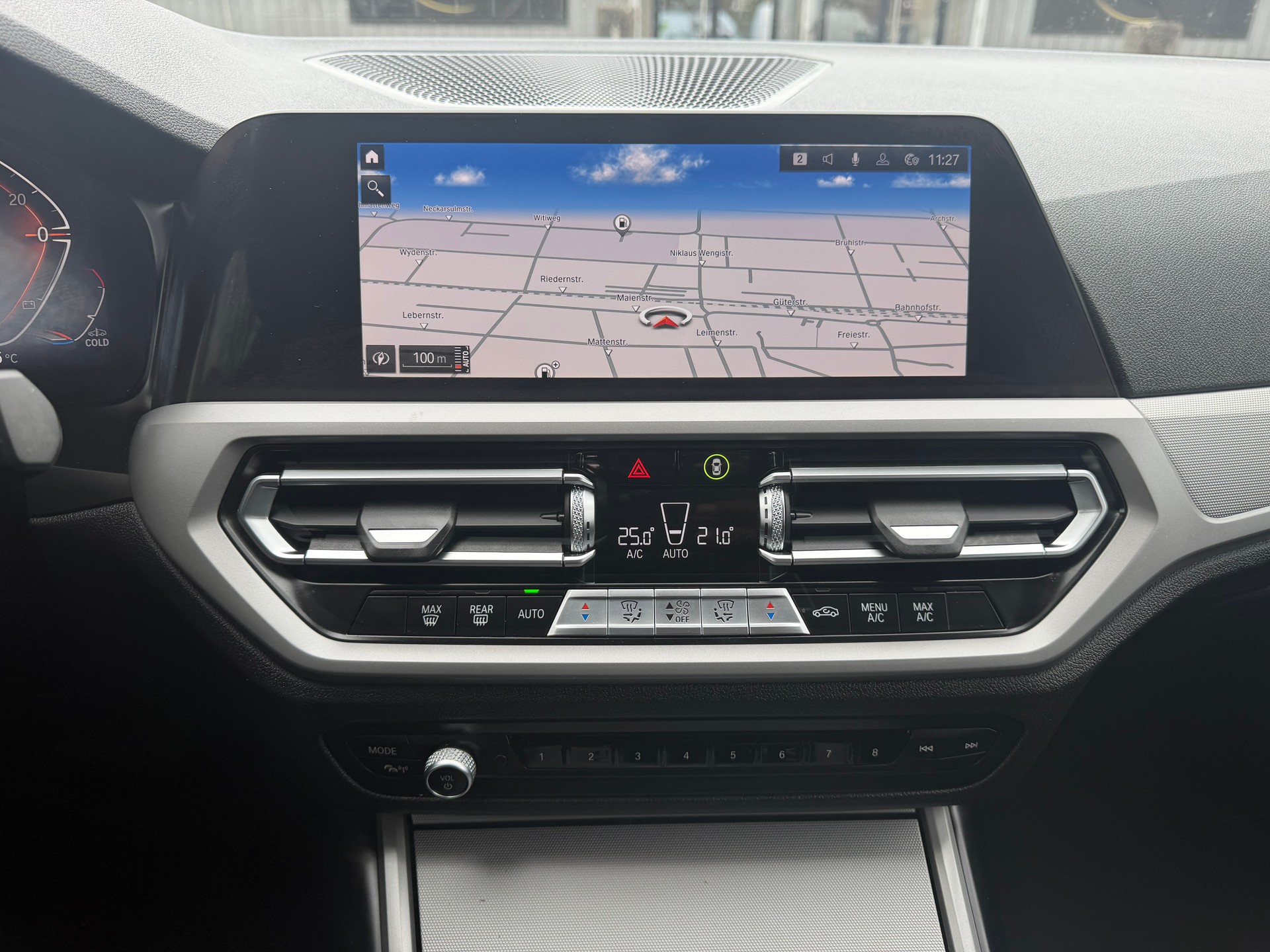 BMW 318d 48V Touring Steptronic * Gr. Navi * LED Scheinwerfer * Klima-auto * Tempomat * PDC V&H * Frisch Ab MFK-image-6