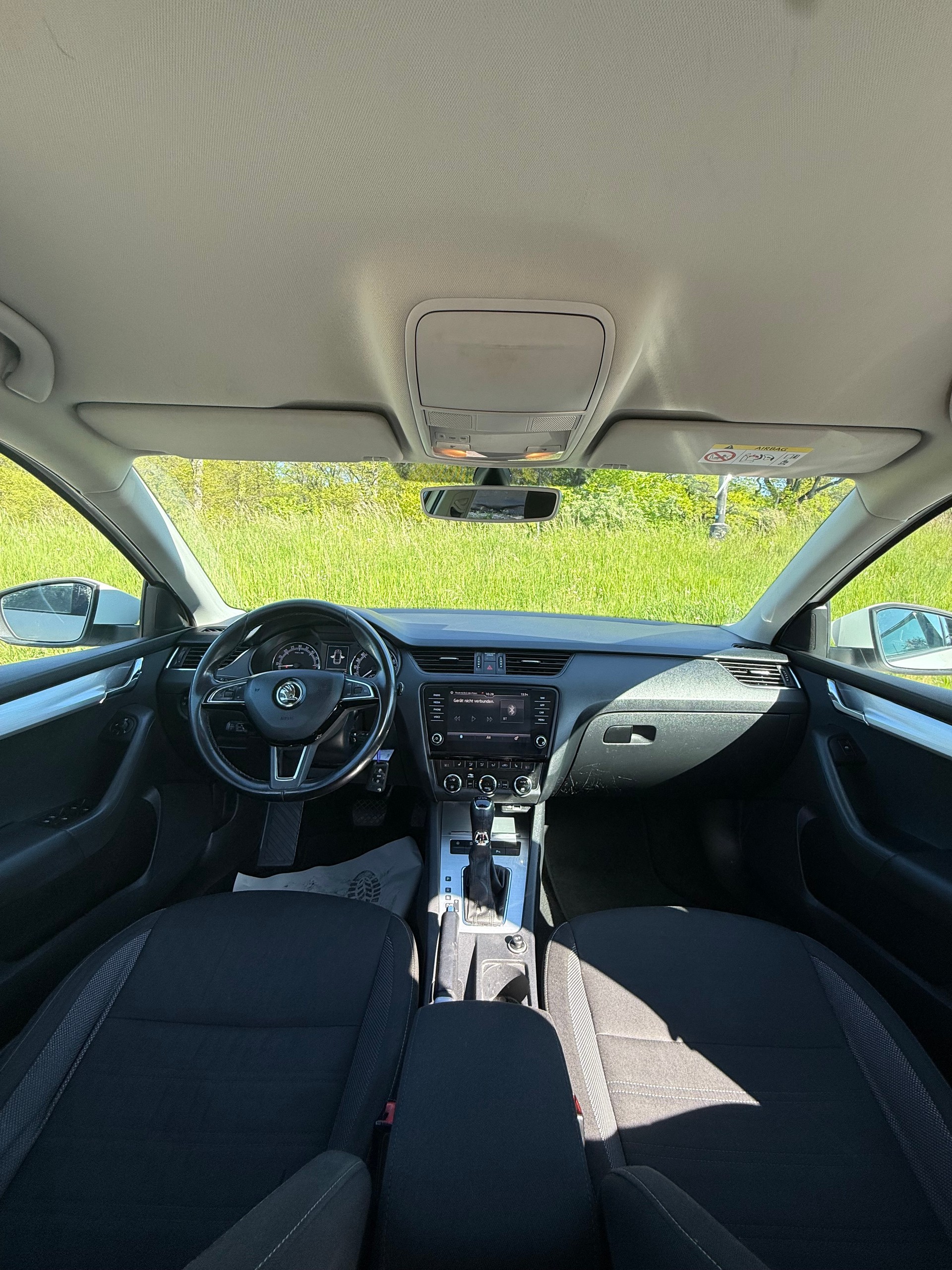 SKODA Octavia Combi 1.6 TDI Ambition DSG-image-8