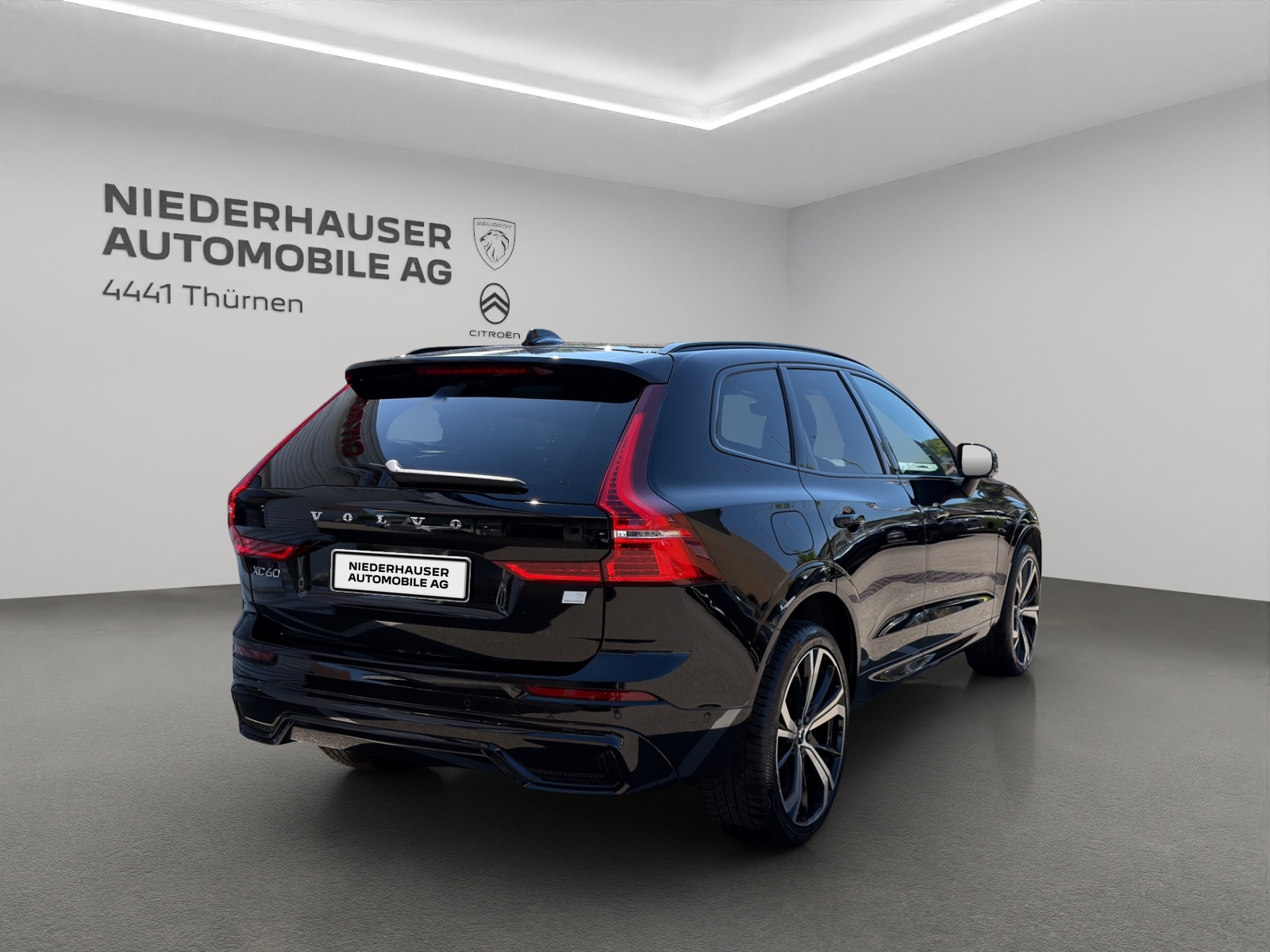 VOLVO XC60 2.0 T6 TE Ultimate Dark eAWD-image-2