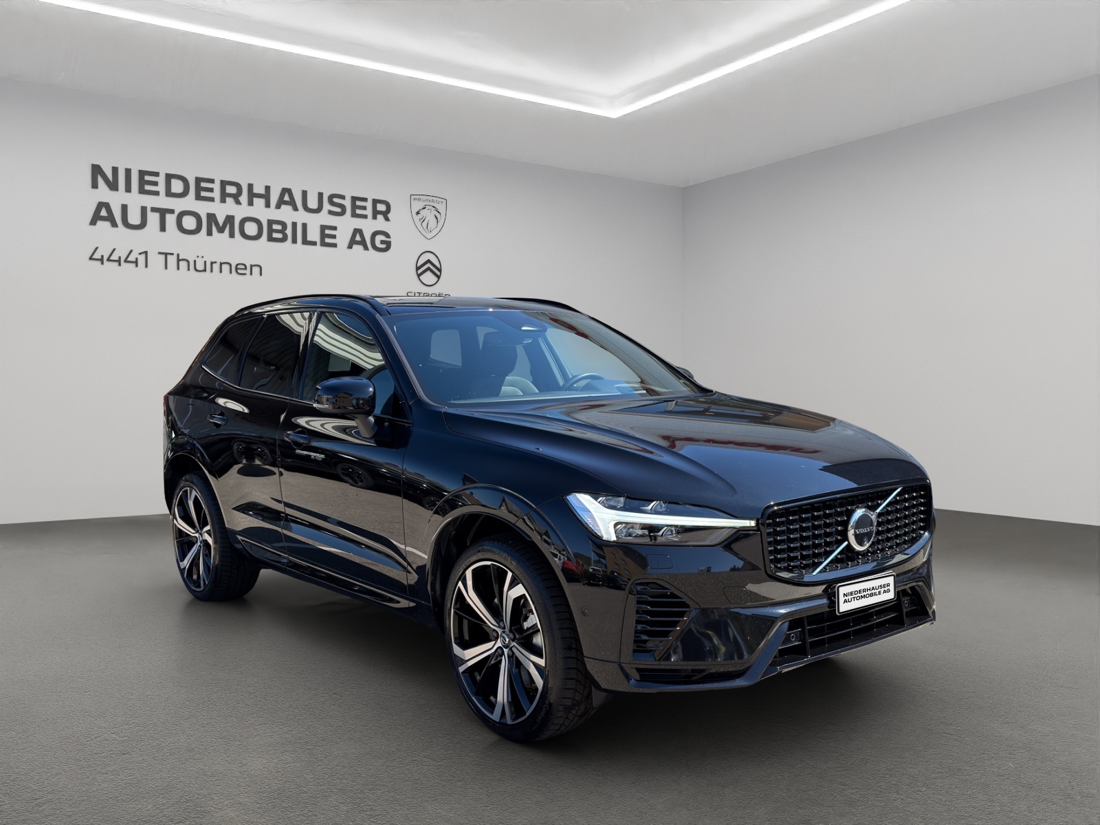 VOLVO XC60 2.0 T6 TE Ultimate Dark eAWD-image-0