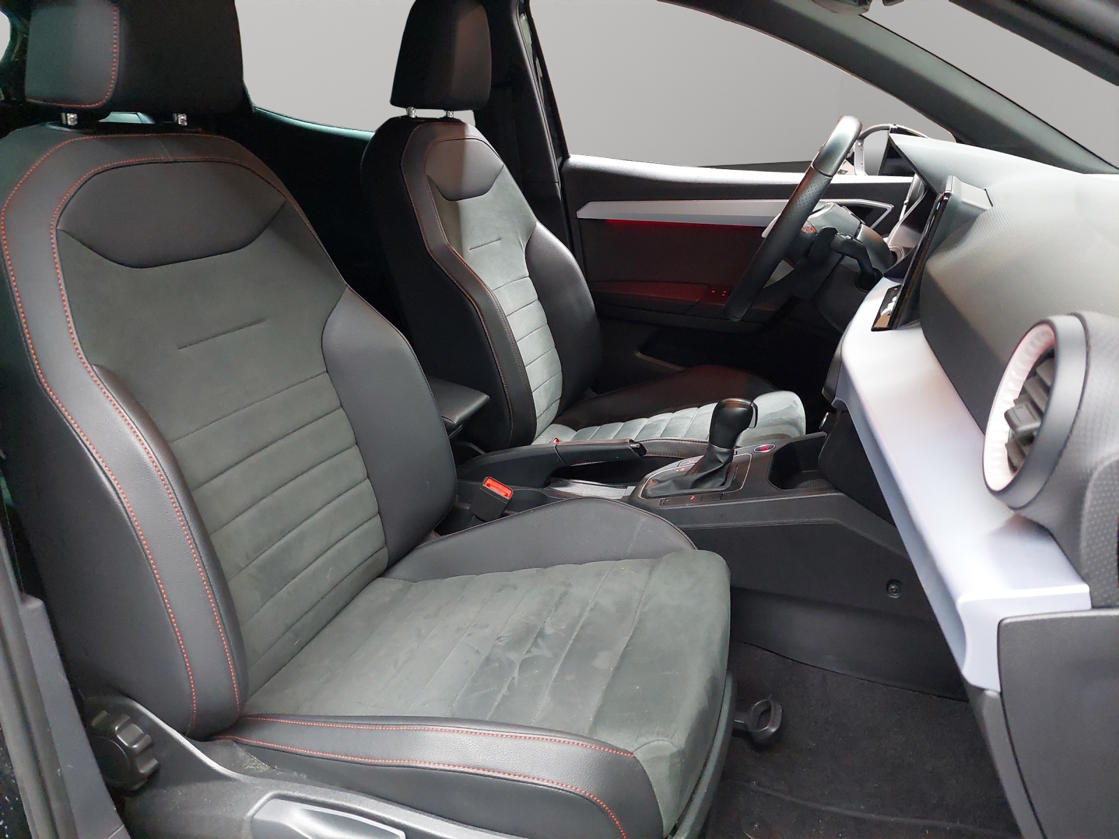 SEAT Ibiza 1.0 EcoTSI FR DSG-image-8