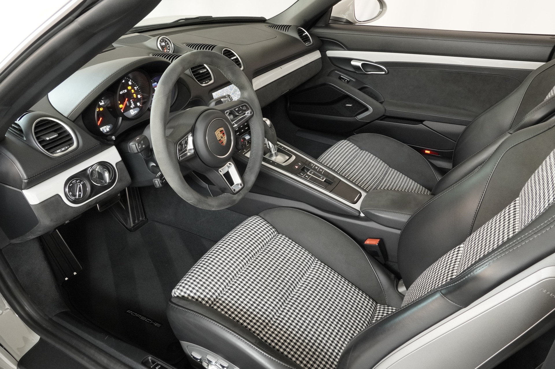 PORSCHE 718 Boxster GTS 4.0 PDK-image-10