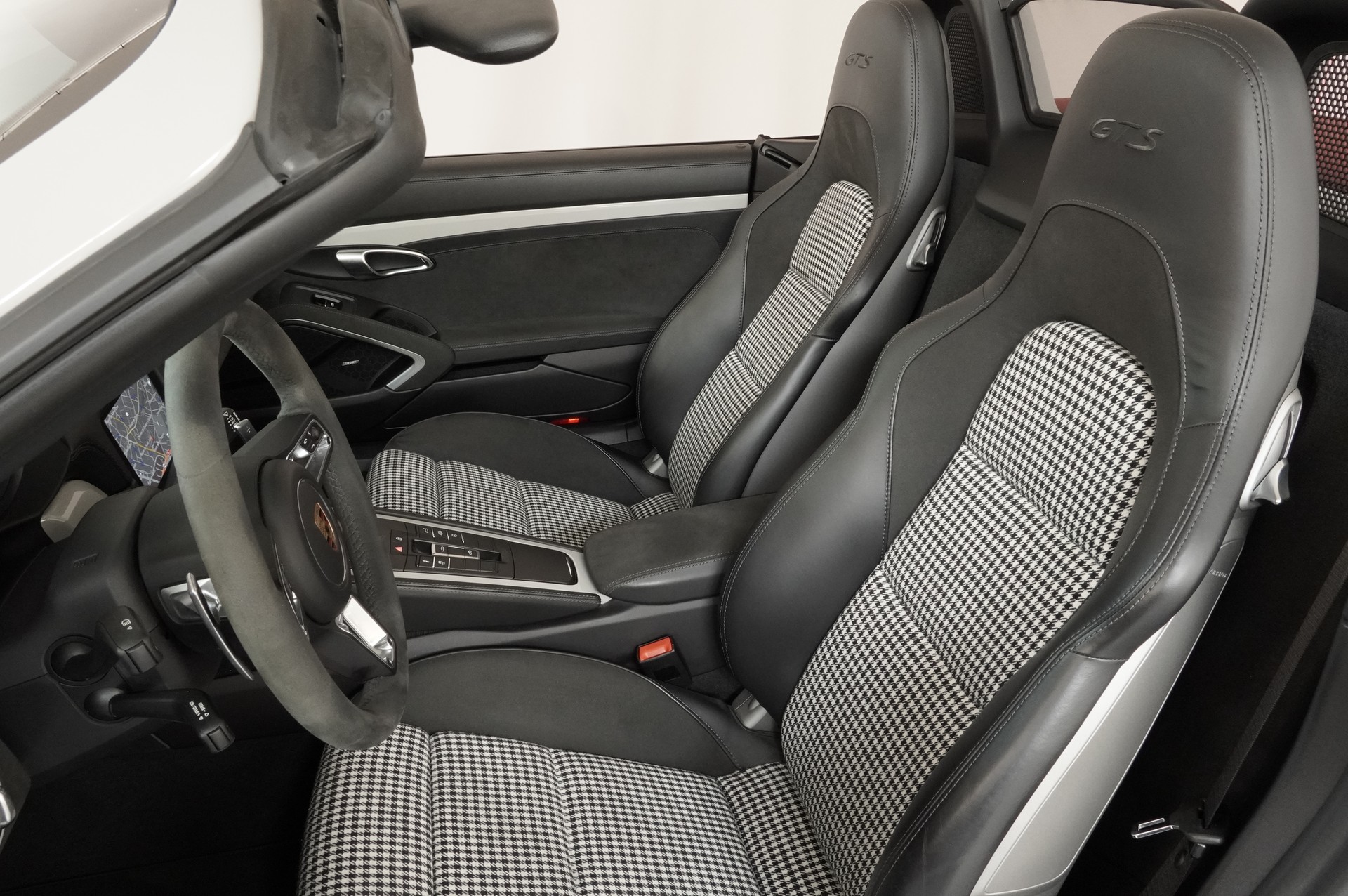PORSCHE 718 Boxster GTS 4.0 PDK-image-12