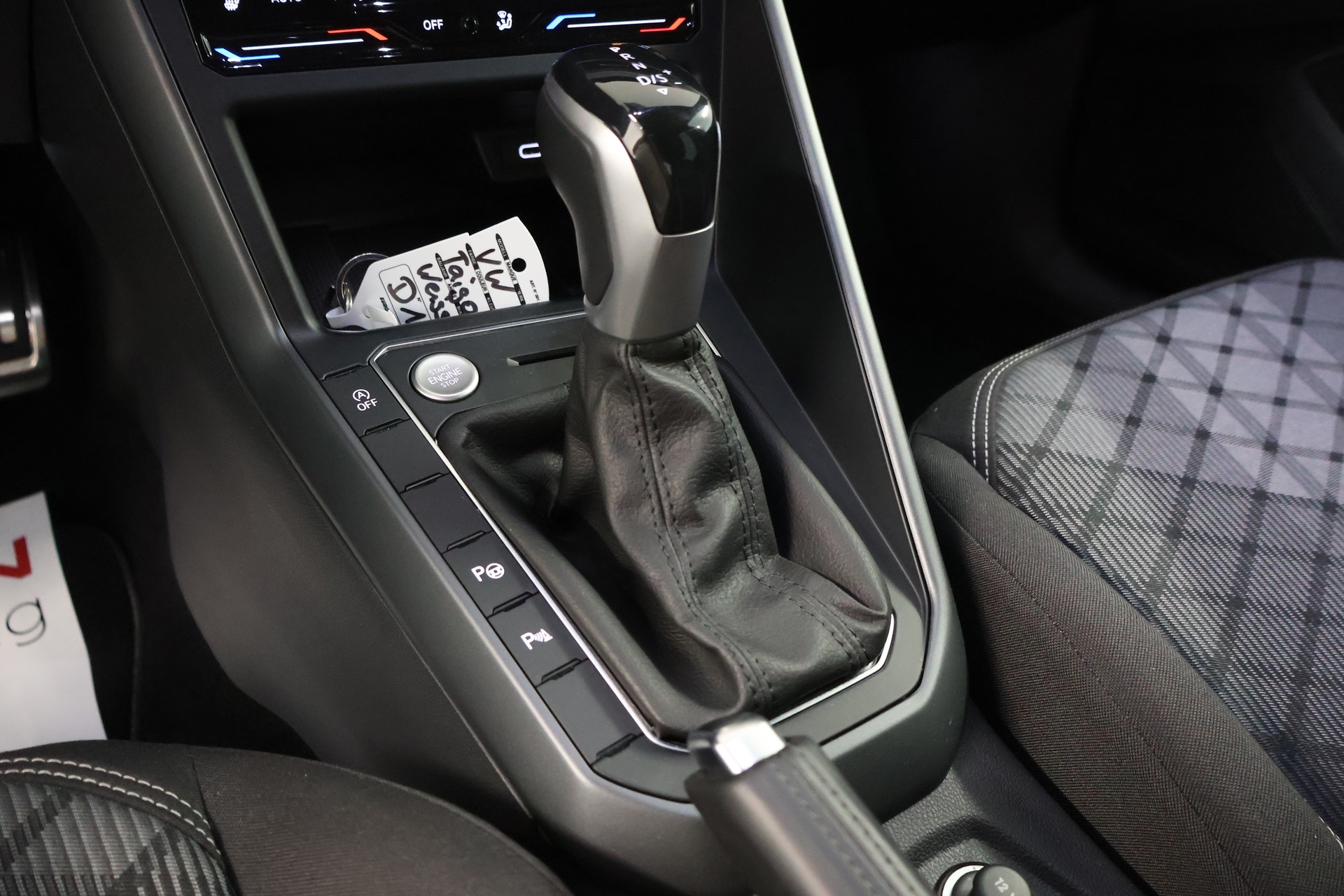 VW Taigo 1.0 TSI R-Line DSG-image-19