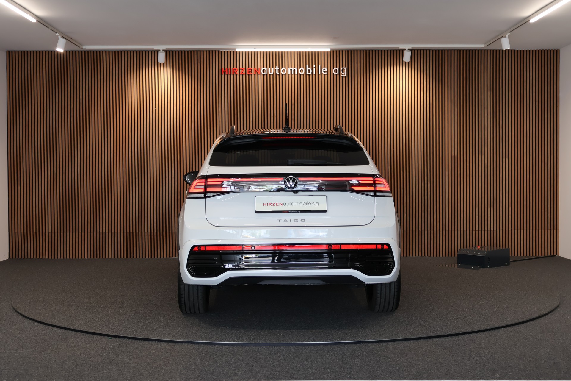 VW Taigo 1.0 TSI R-Line DSG-showroom-element-3