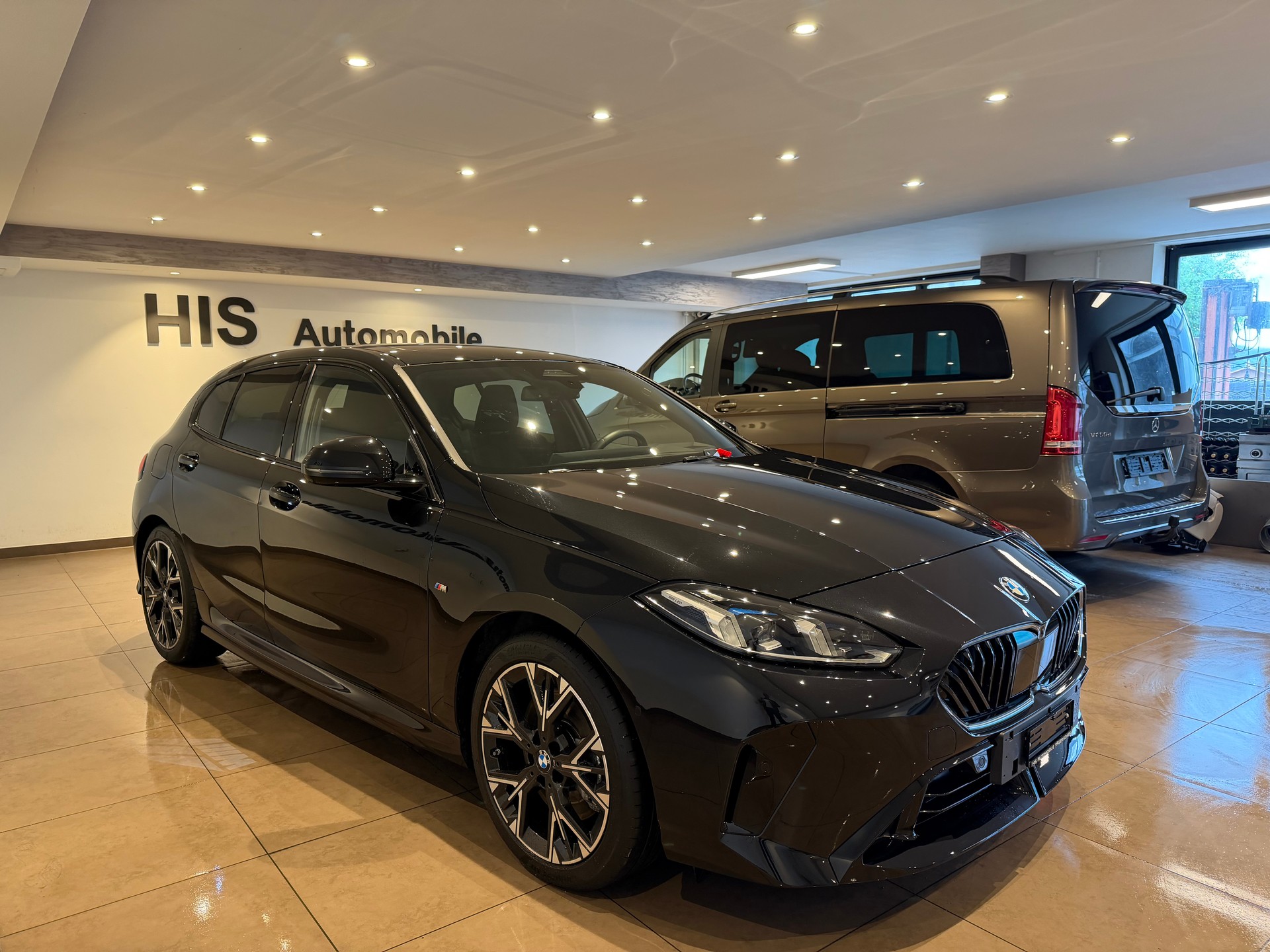 BMW 123 xDrive M Sport-showroom-element-3