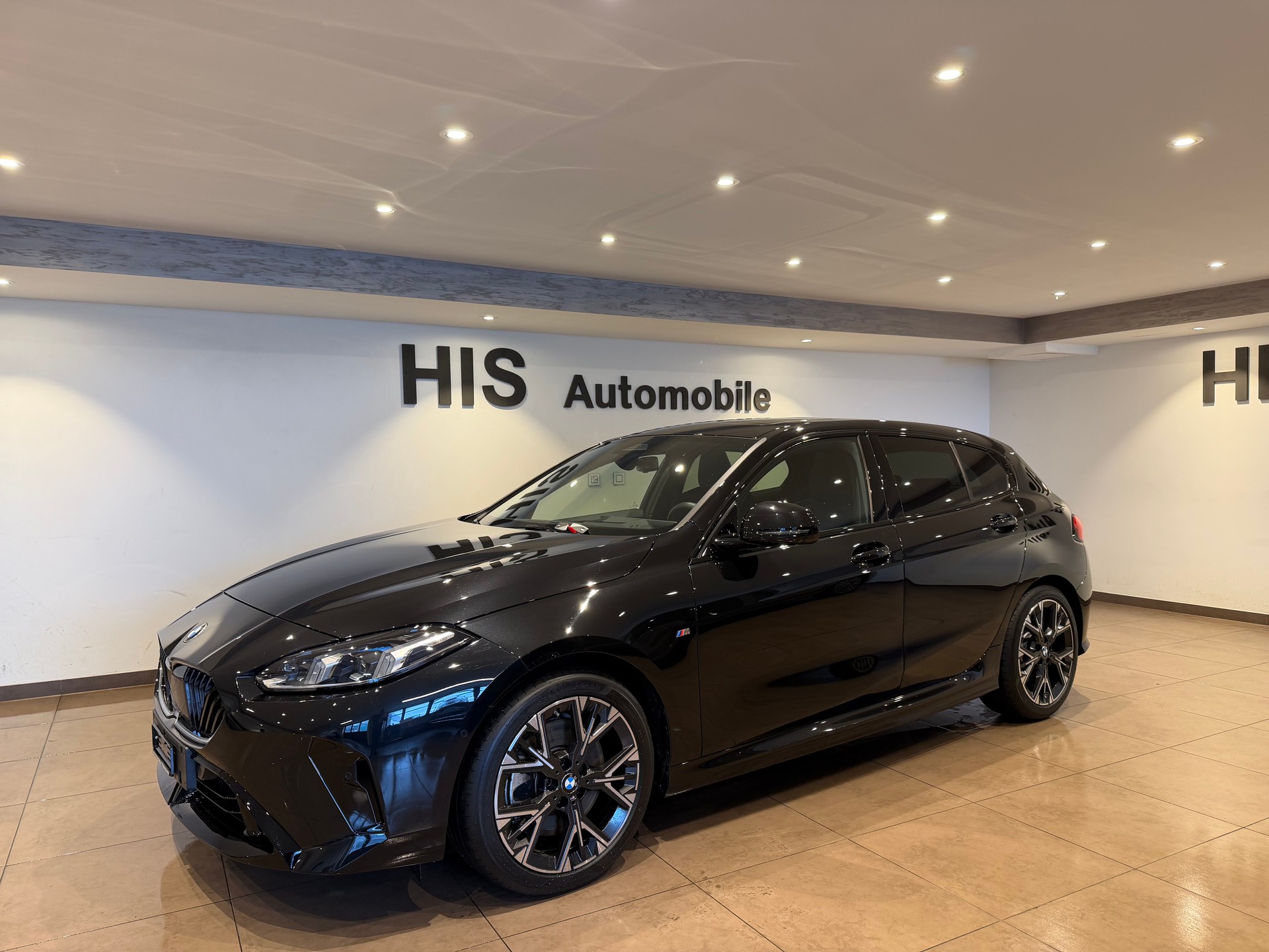 BMW 123 xDrive M Sport-showroom-element-1
