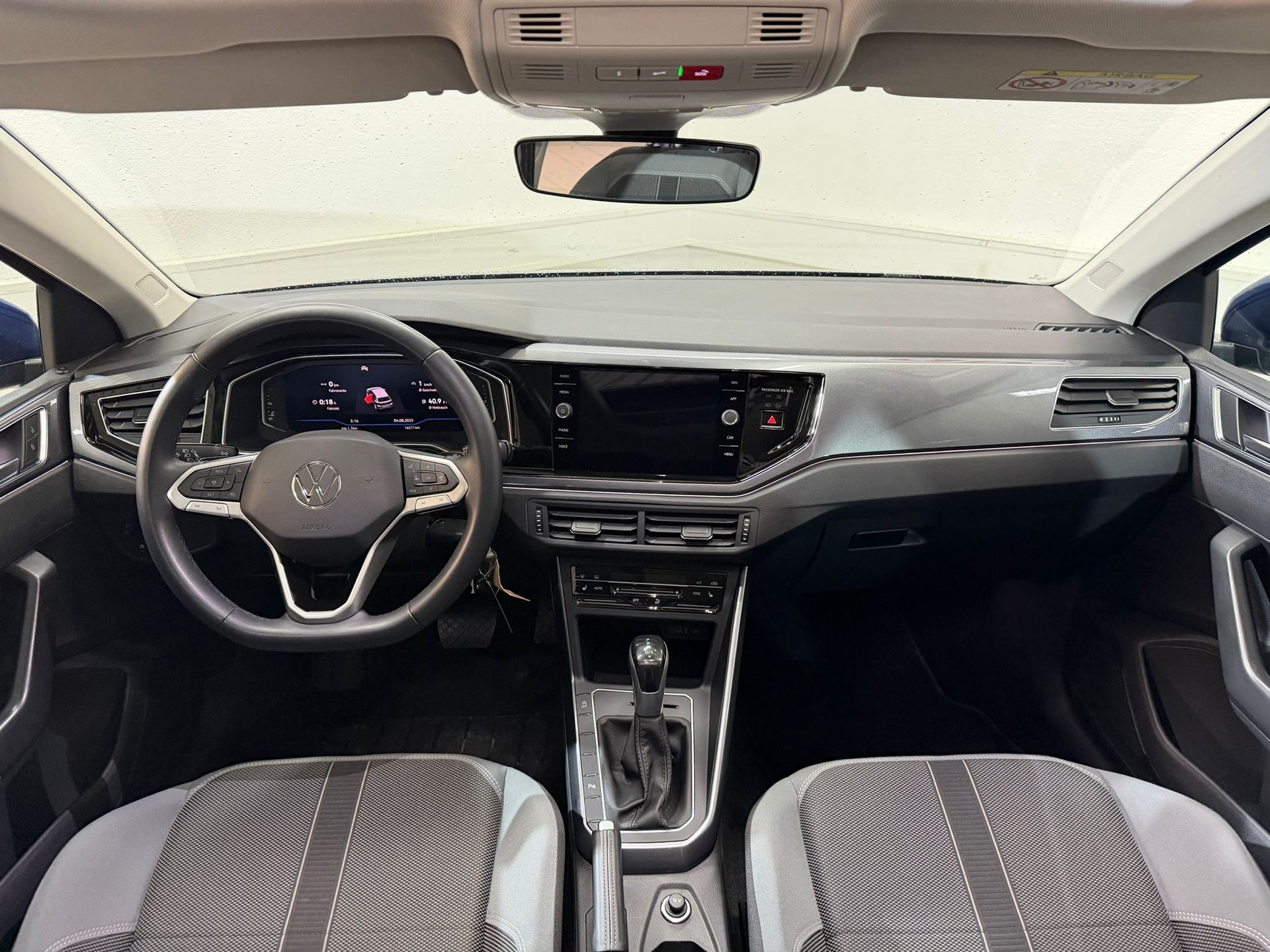 VW Polo 1.0 TSI Style DSG-image-8