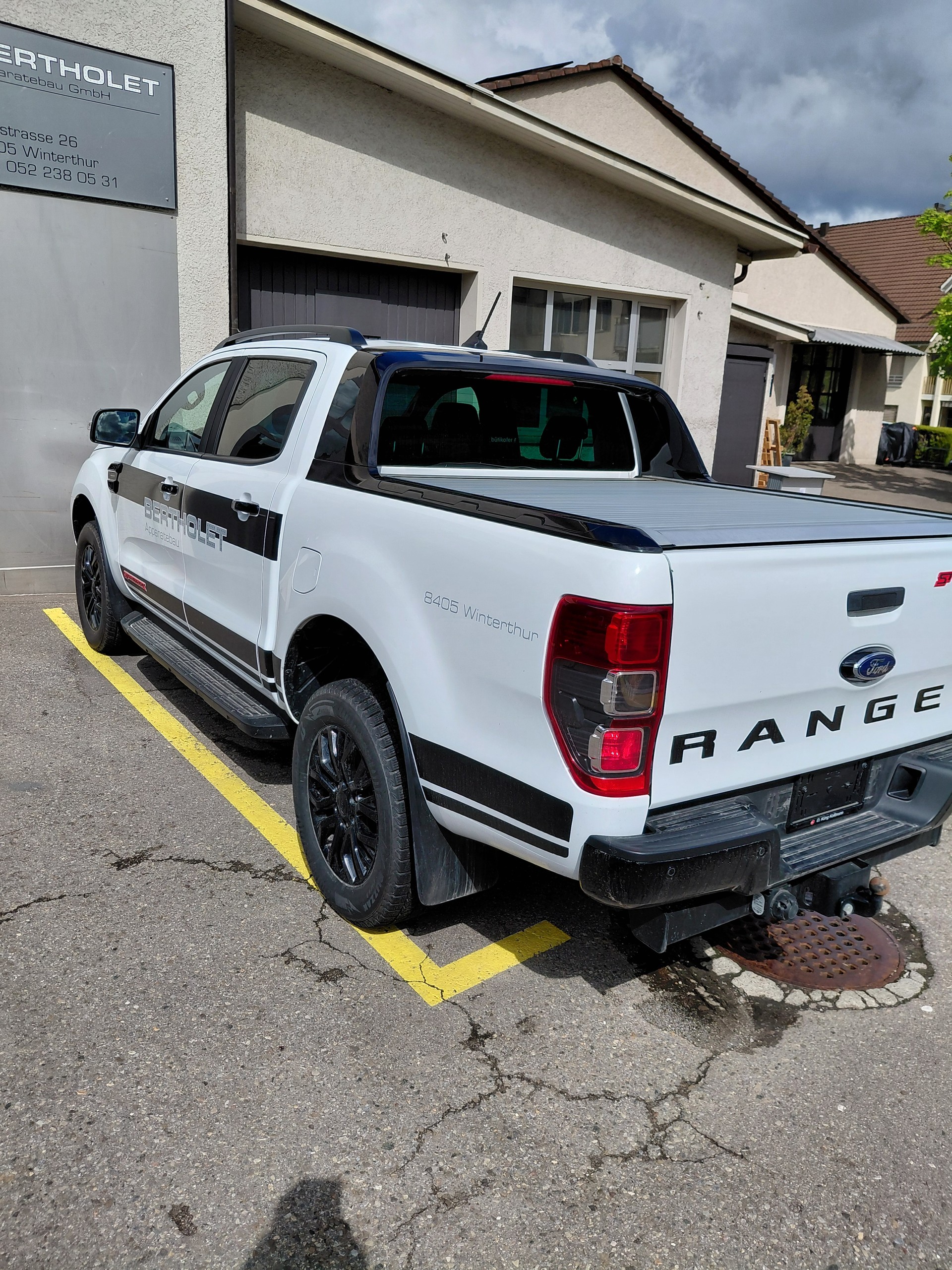 FORD 2.0 EcoBlue 4x4 Stormtrak-image-2