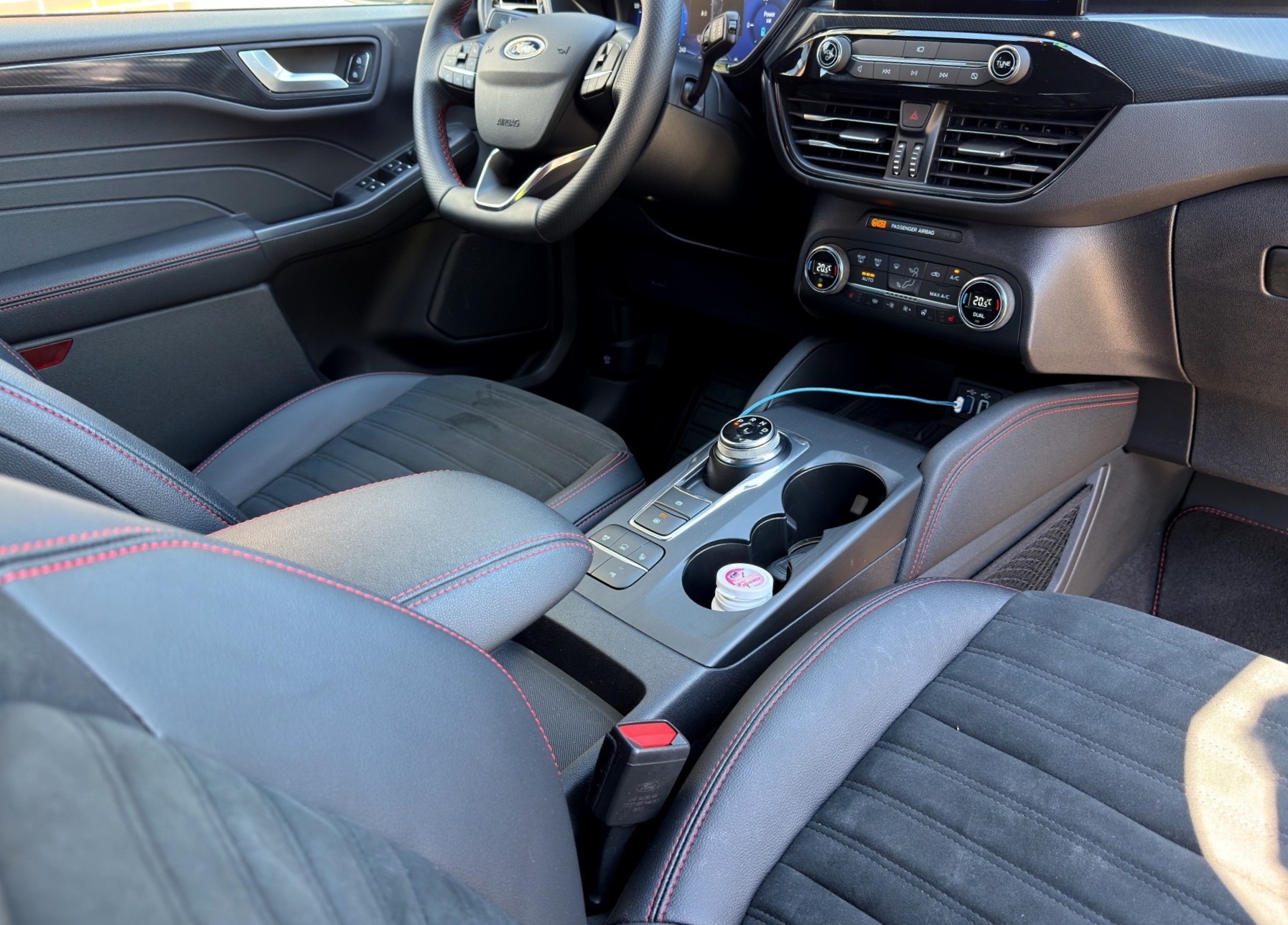FORD Kuga 2.5 PHEV ST-Line X 2WD-image-22