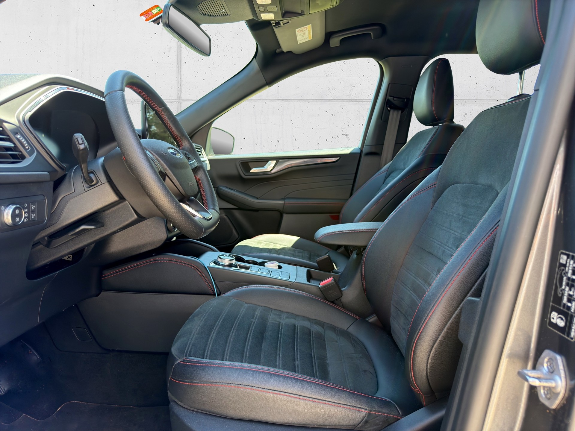 FORD Kuga 2.5 PHEV ST-Line X 2WD-image-10