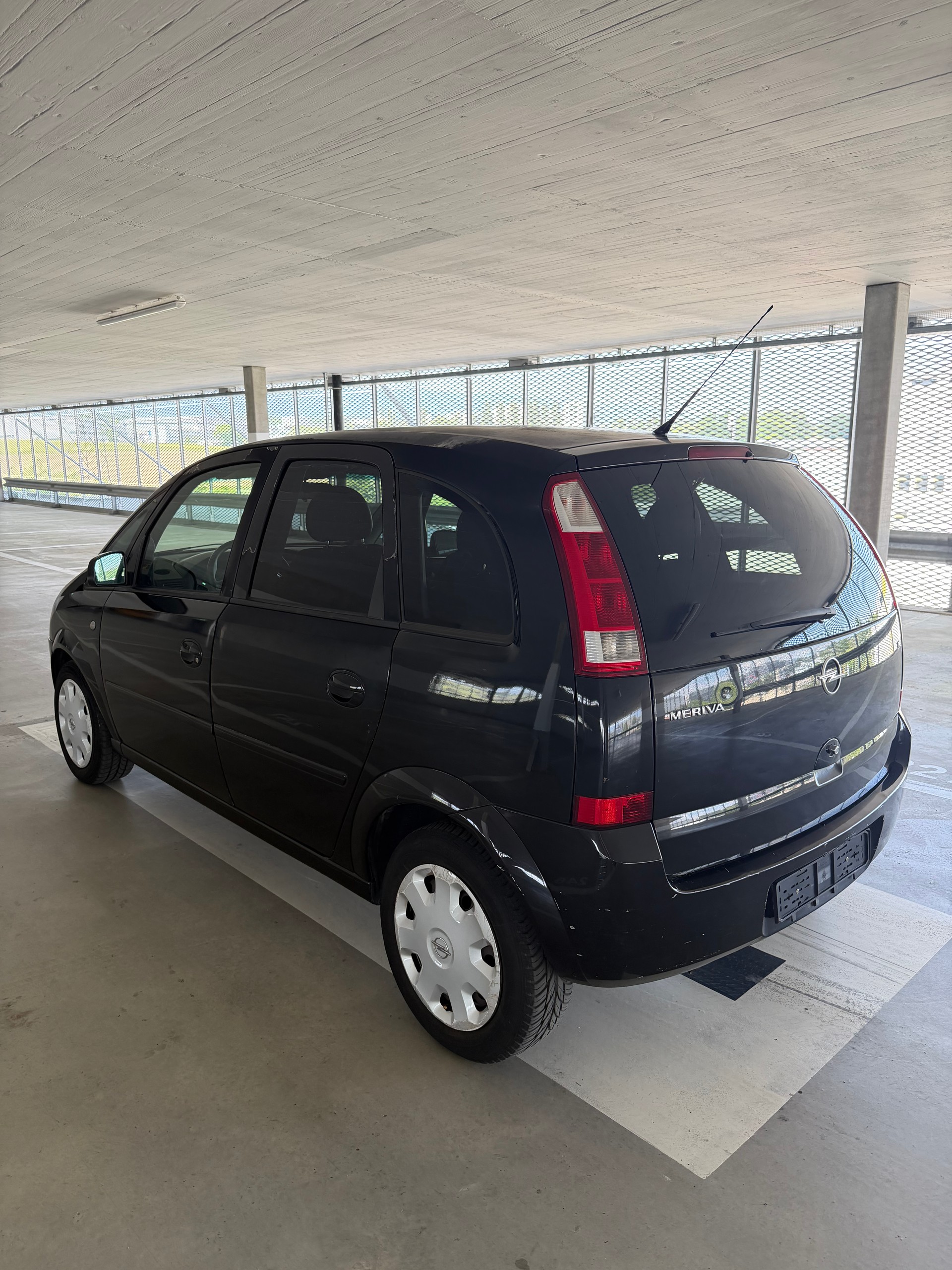 OPEL Meriva 1.6i 16V - 59.000 Kilométrage-image-6