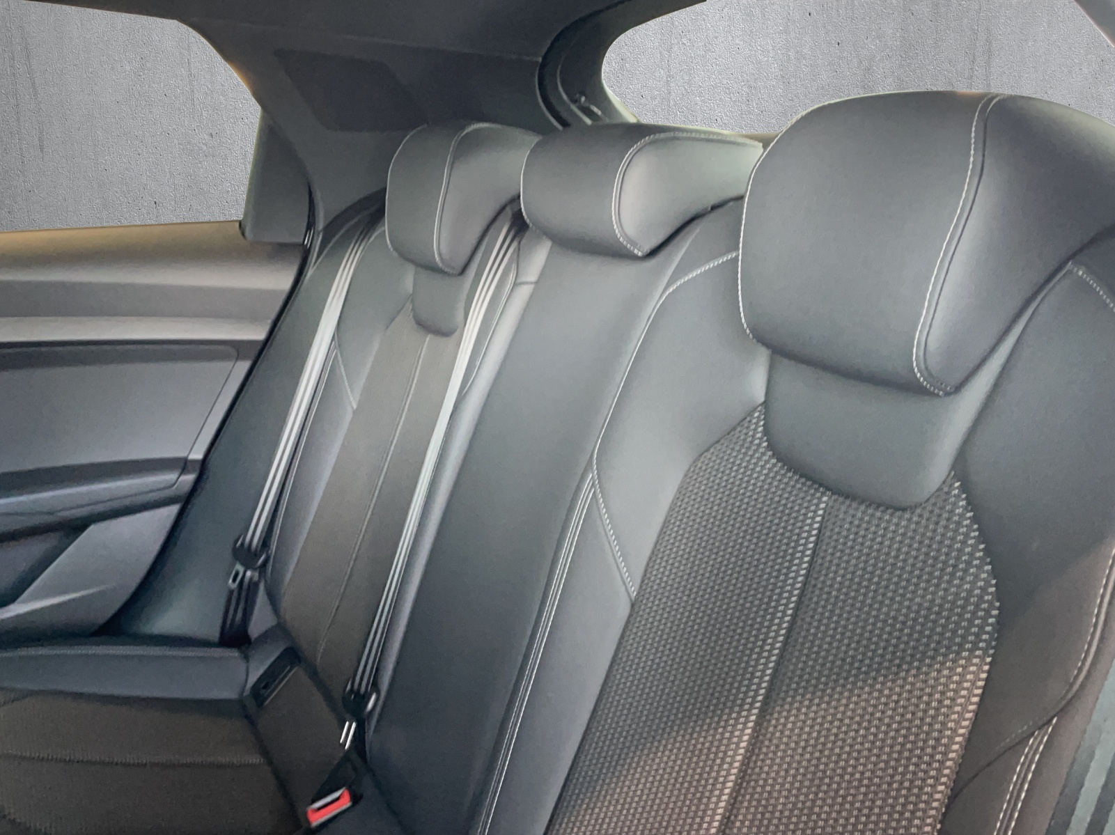 AUDI A1 Sportback 30 TFSI advanced Attraction S-tronic-image-11