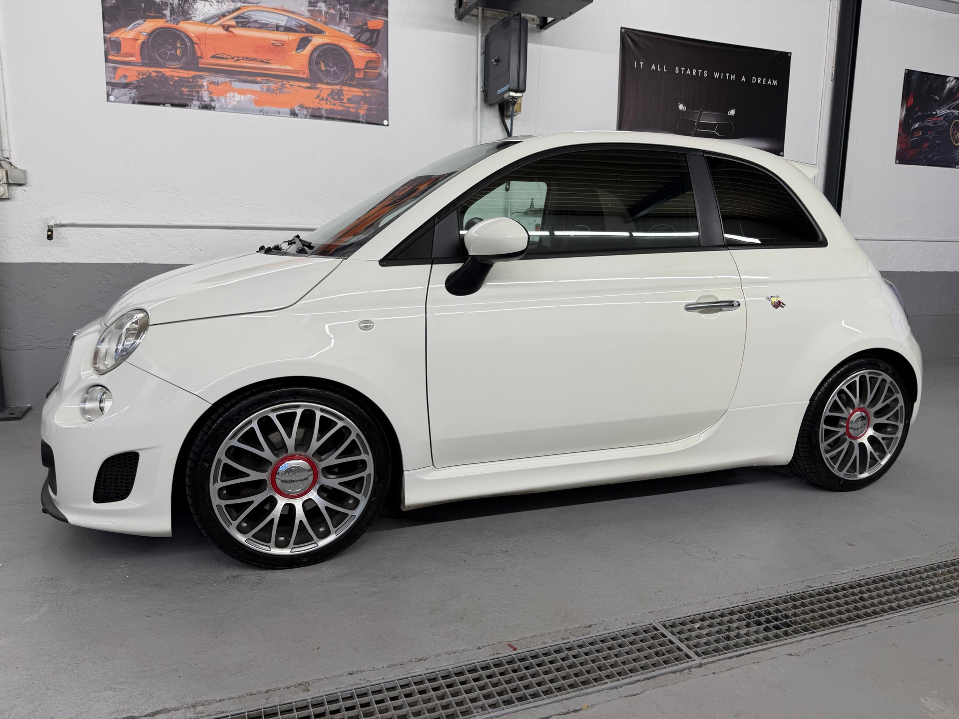 FIAT 500 1.4 16V Turbo Abarth-image-3