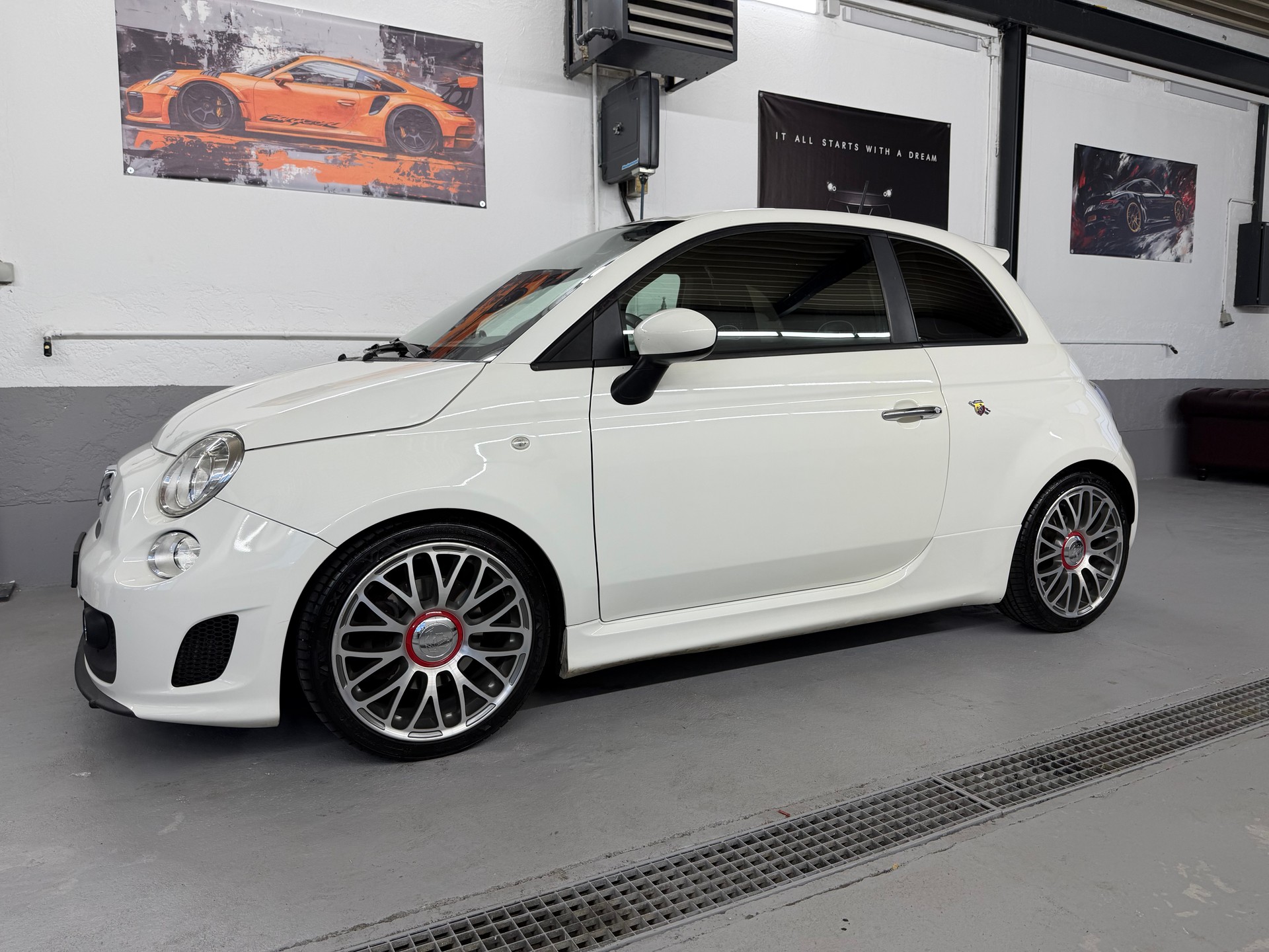 FIAT 500 1.4 16V Turbo Abarth-image-2