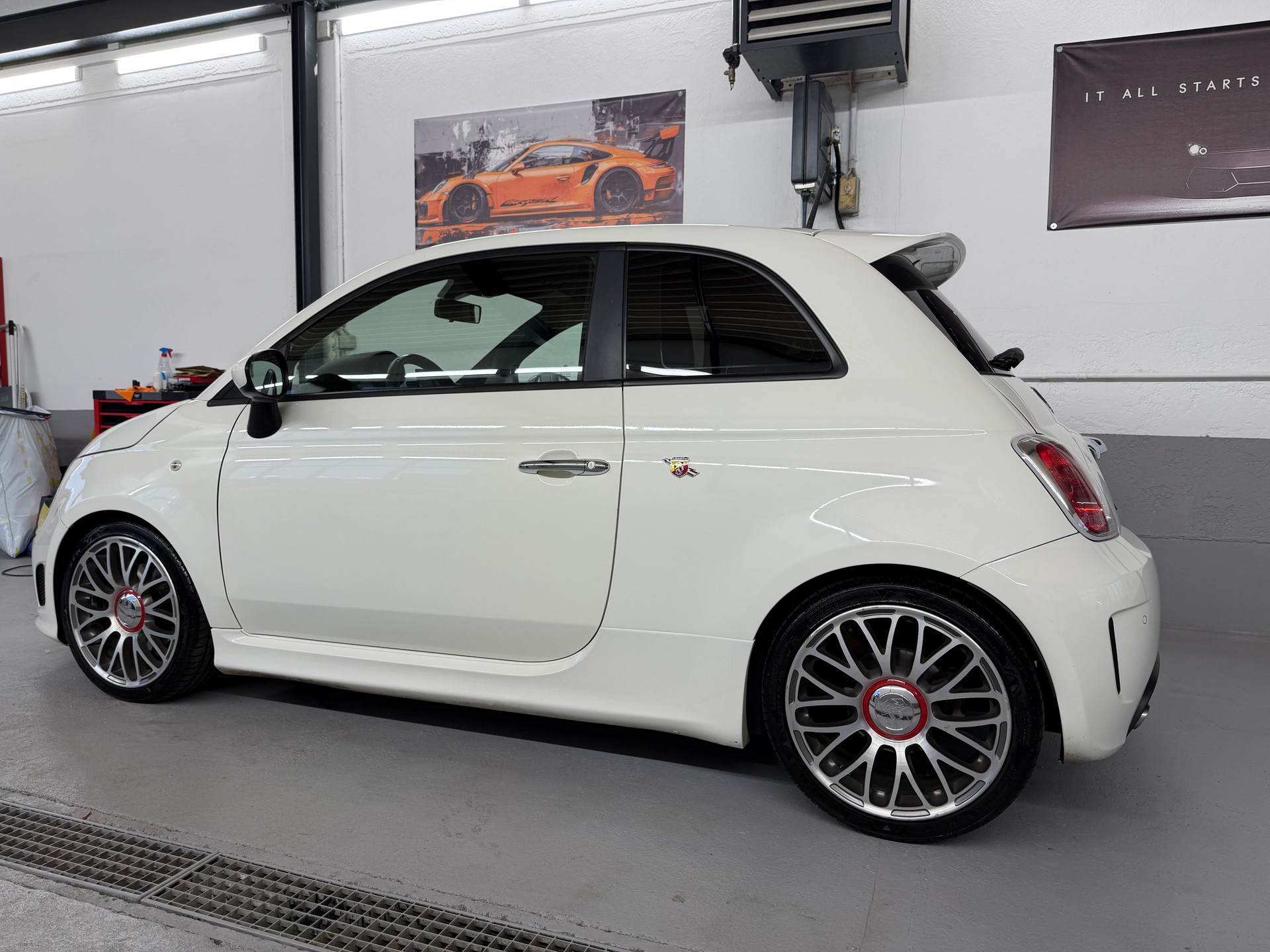 FIAT 500 1.4 16V Turbo Abarth-image-5