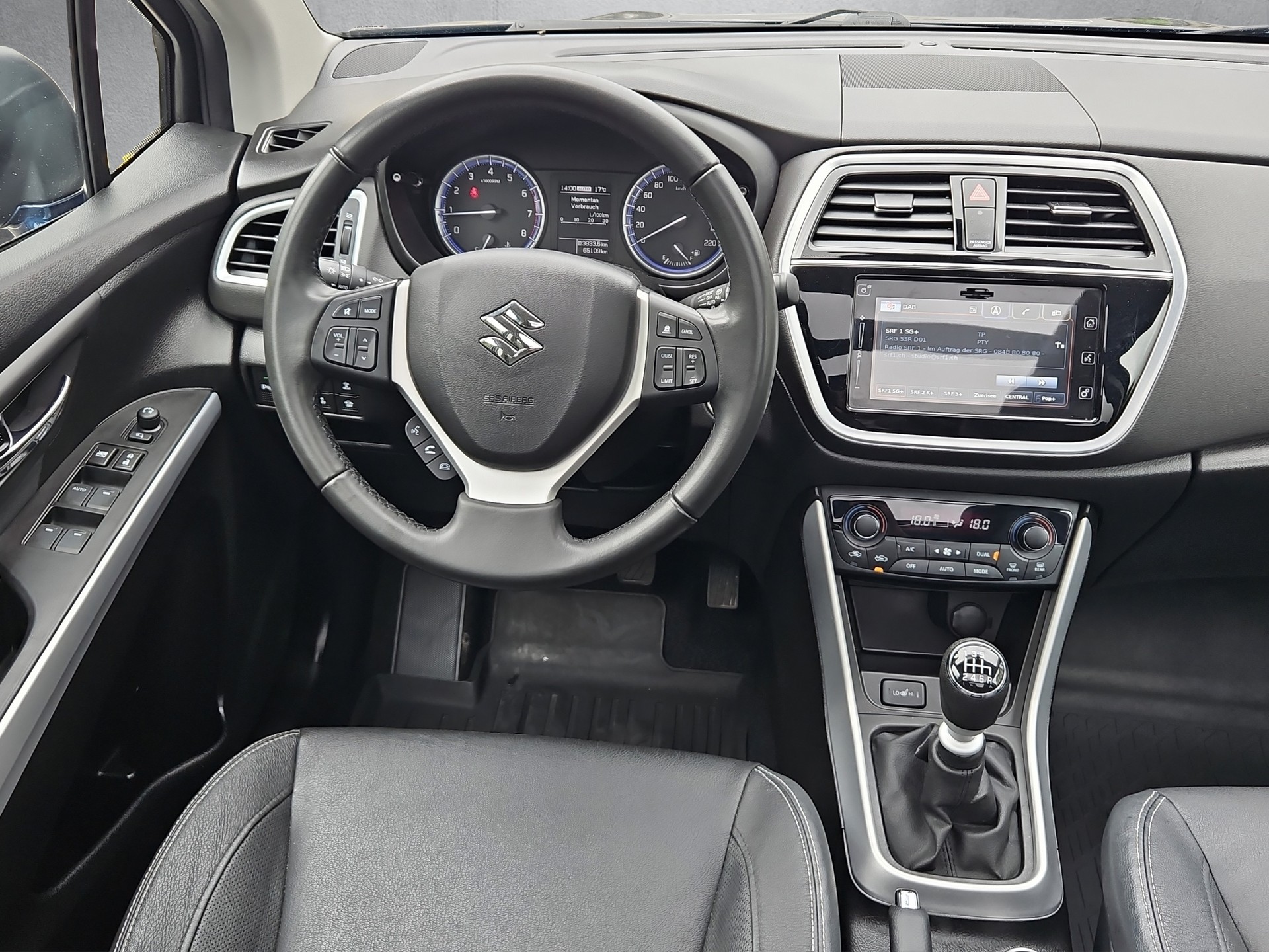 SUZUKI SX4 S-Cross 1.4Piz S Top 4WD-image-12