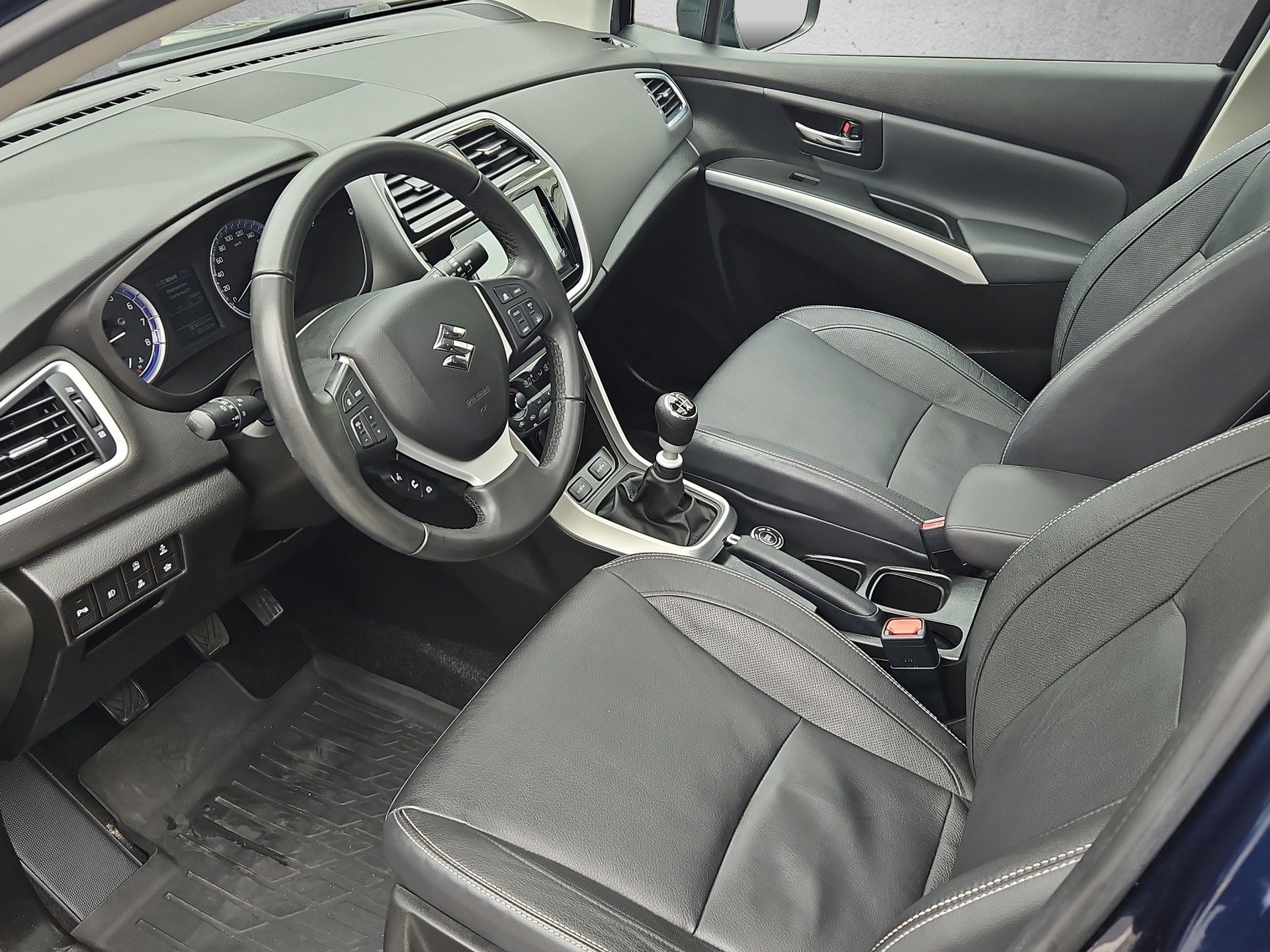 SUZUKI SX4 S-Cross 1.4Piz S Top 4WD-image-9