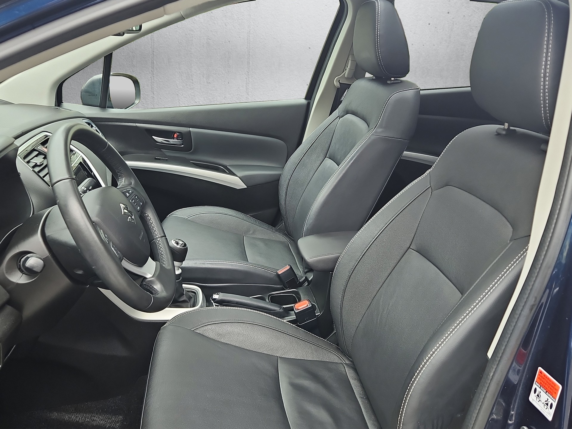 SUZUKI SX4 S-Cross 1.4Piz S Top 4WD-image-8