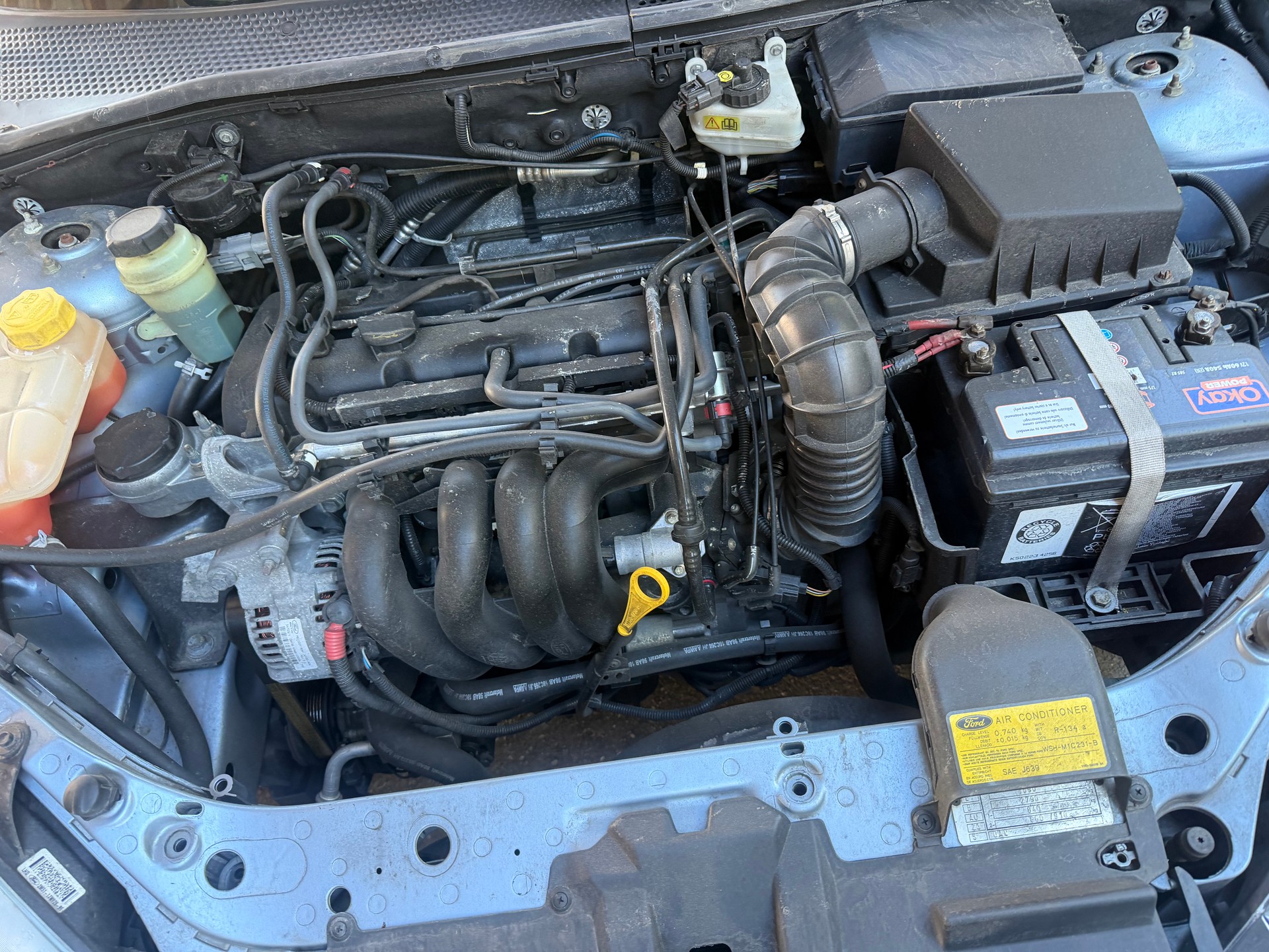 FORD Focus 1.6i 16V Ghia-image-5