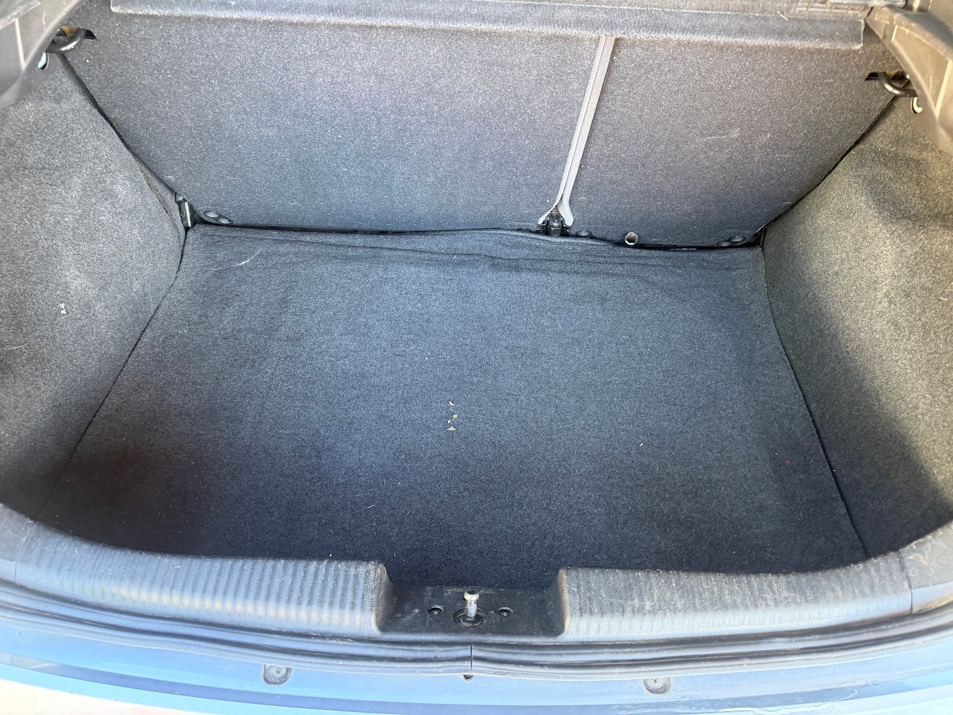 FORD Focus 1.6i 16V Ghia-image-8