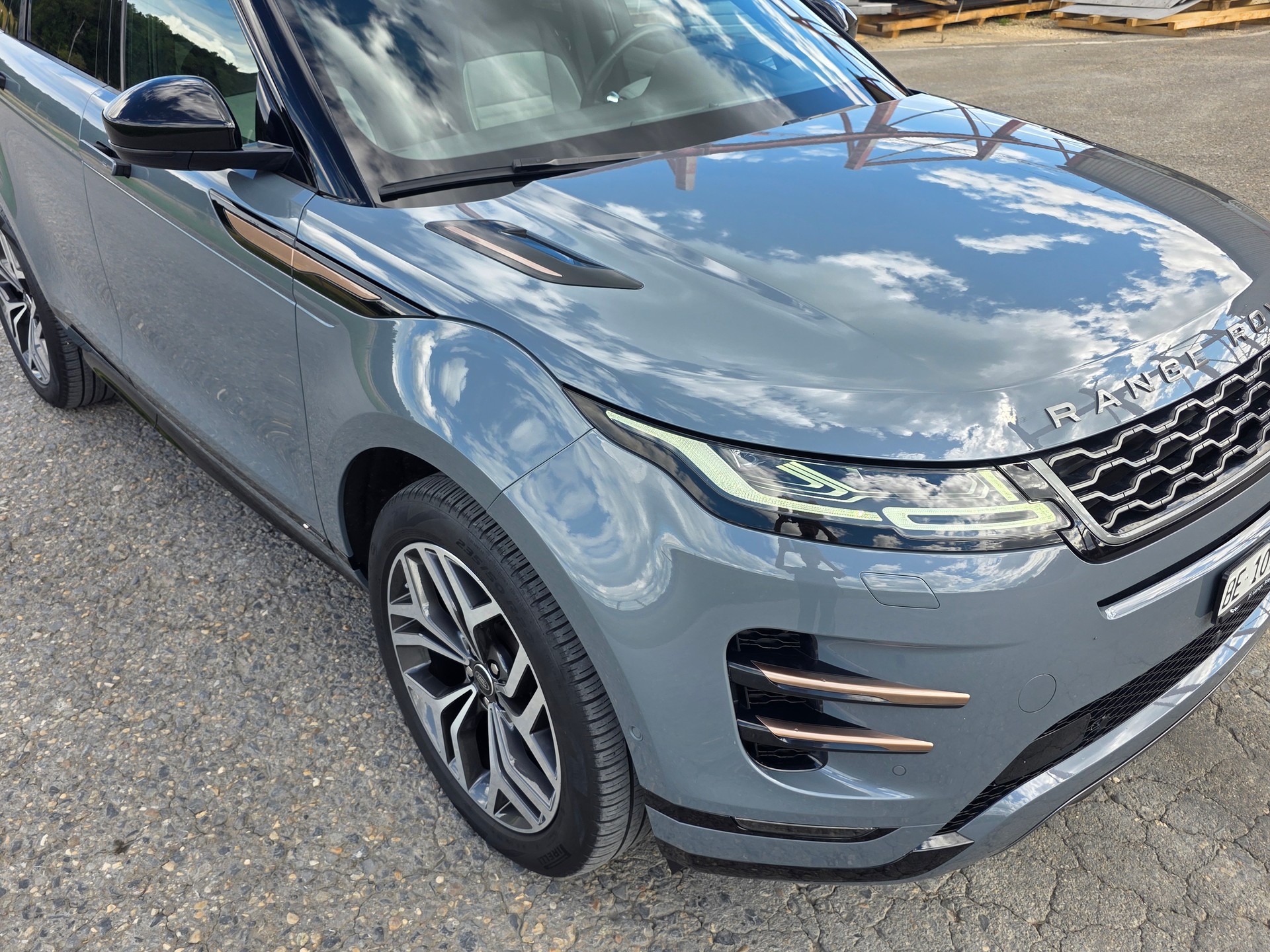 LAND ROVER Range Rover Evoque R-Dyn First Edi P 250 HSE AT9-image-7
