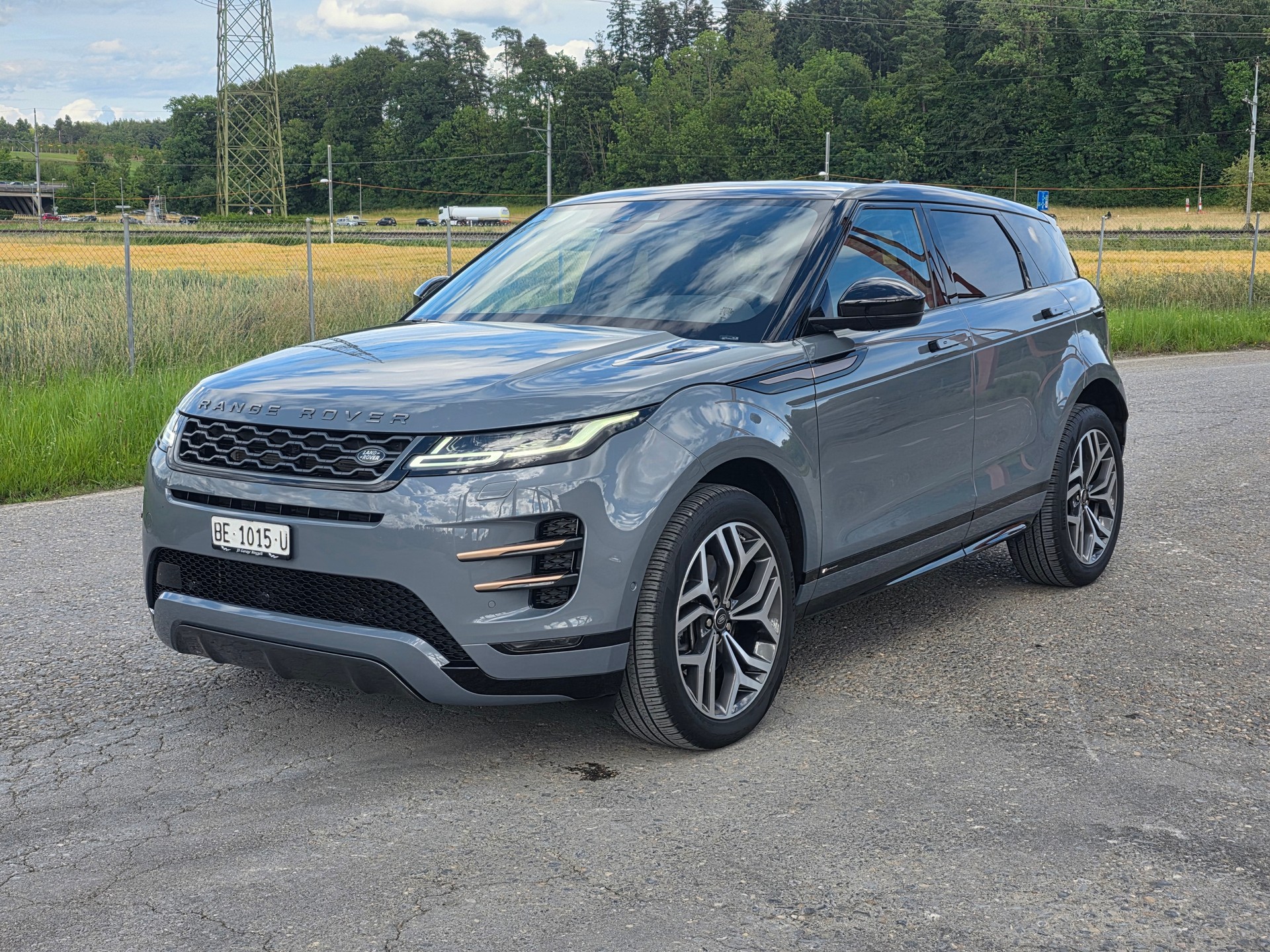 LAND ROVER Range Rover Evoque R-Dyn First Edi P 250 HSE AT9-image-0