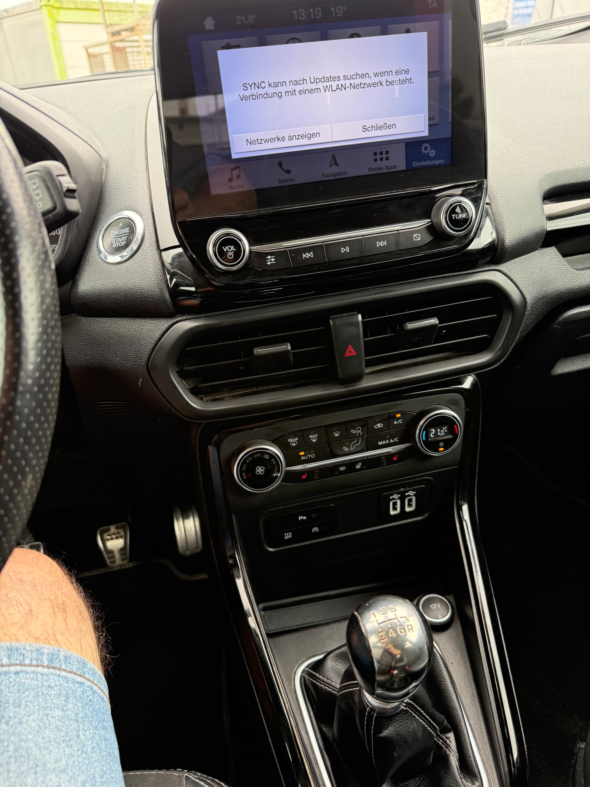 FORD EcoSport 1.0 SCTi ST-Line-image-8