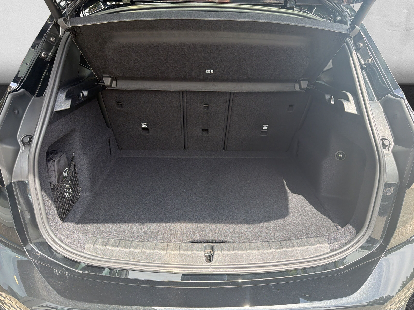 BMW 218d Active Tourer M Sport DKG-image-10