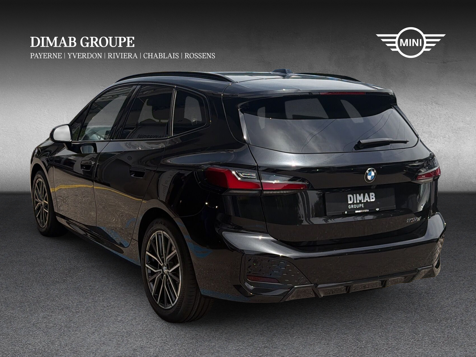 BMW 218d Active Tourer M Sport DKG-showroom-element-2