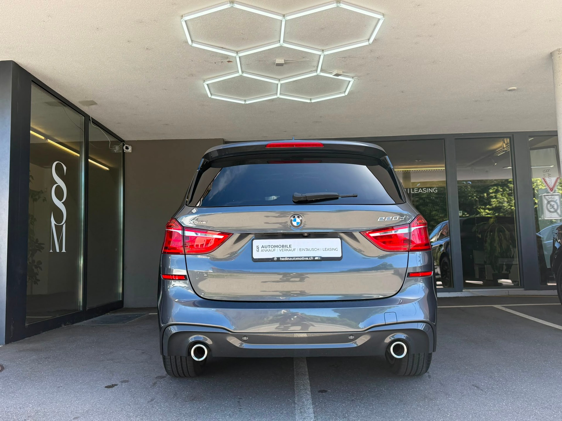 BMW 220d xDrive Gran Tourer Steptronic M Sport *Pano-Dach* *HUD* *Harman/ Kardon*-image-7