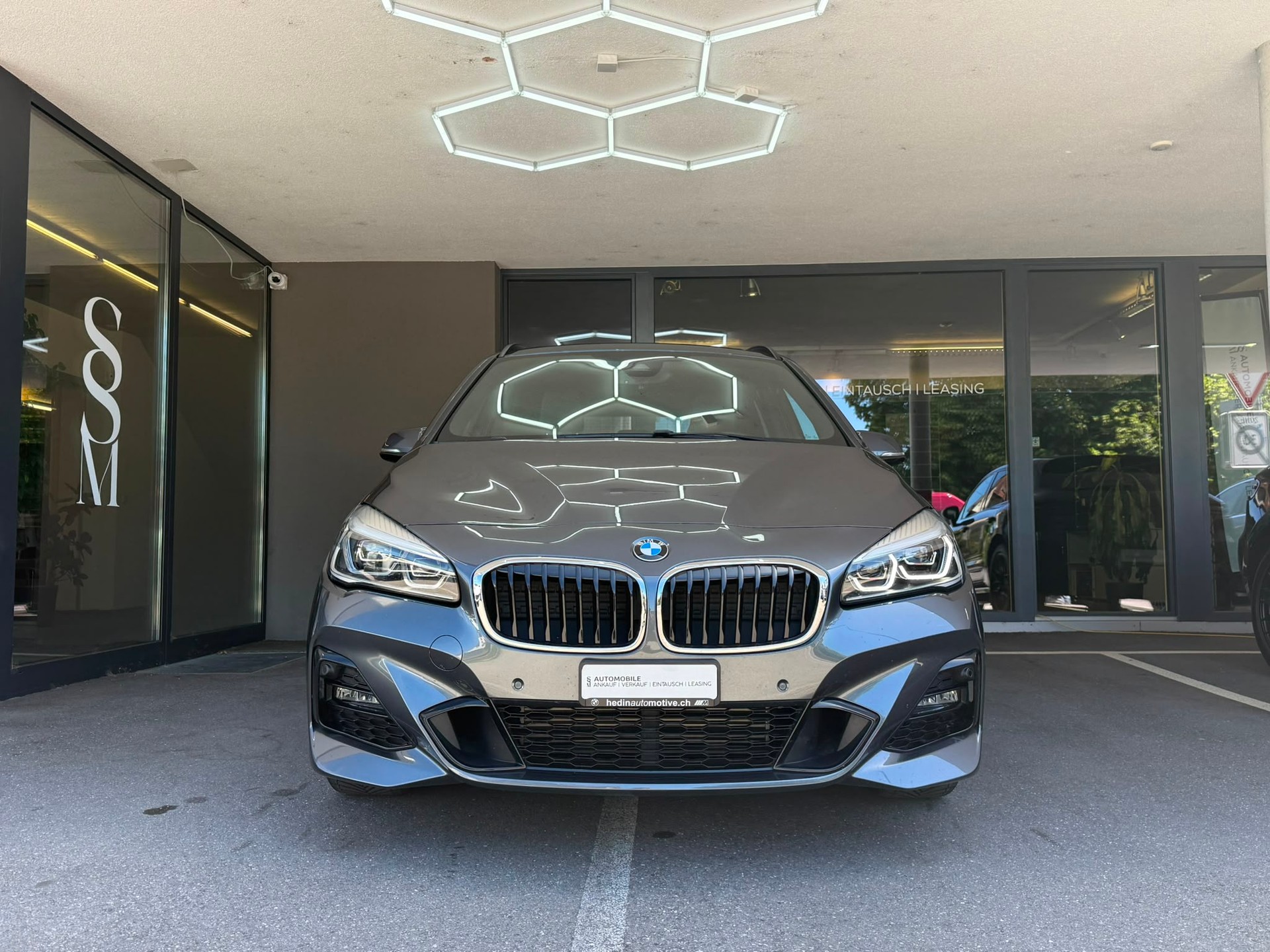BMW 220d xDrive Gran Tourer Steptronic M Sport *Pano-Dach* *HUD* *Harman/ Kardon*-image-1