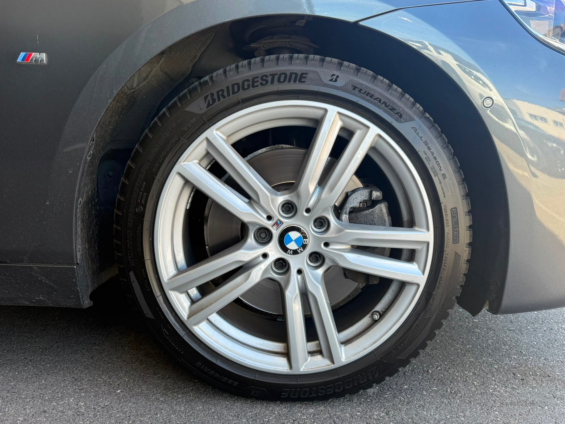 BMW 220d xDrive Gran Tourer Steptronic M Sport *Pano-Dach* *HUD* *Harman/ Kardon*-image-5