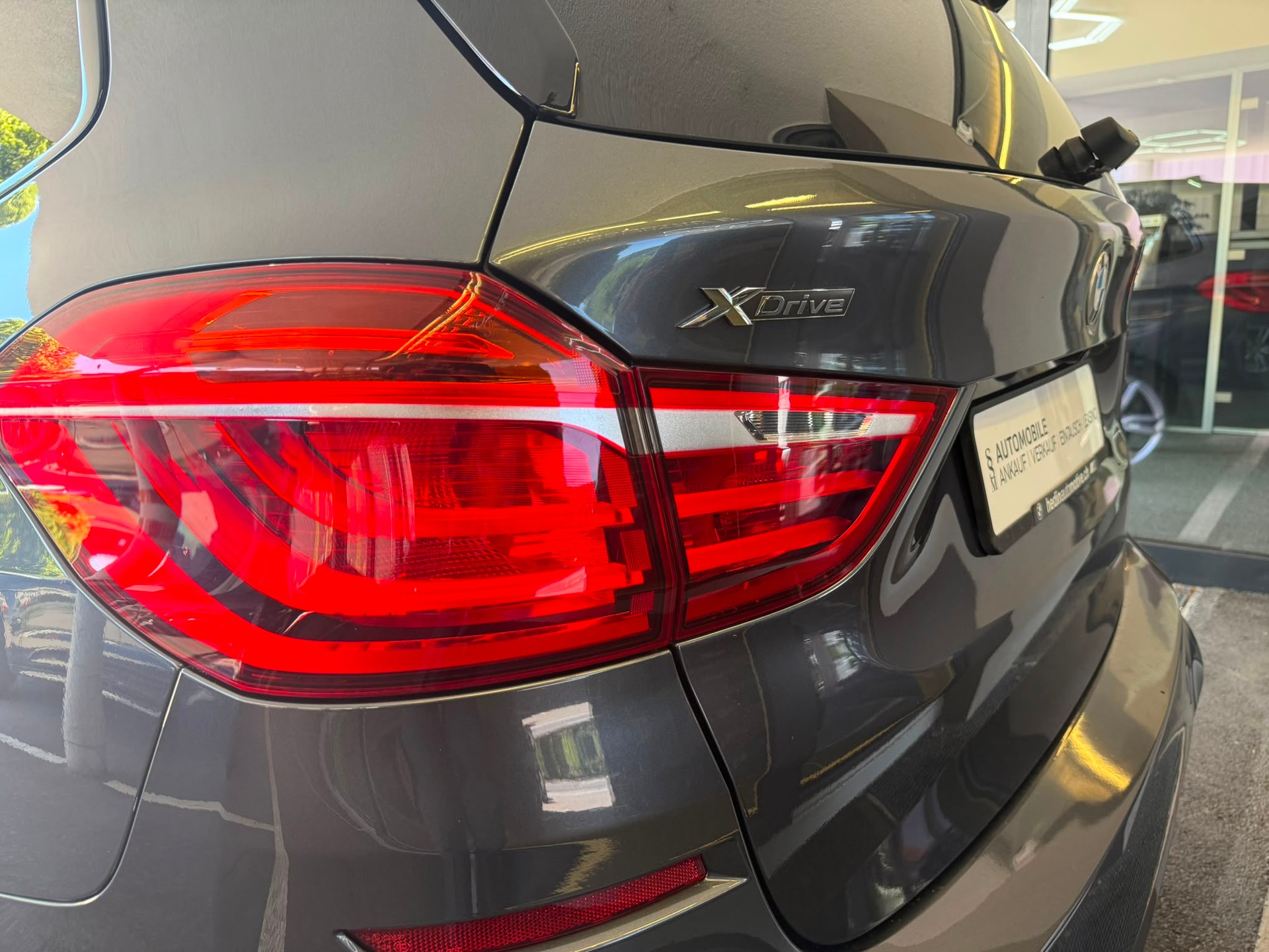 BMW 220d xDrive Gran Tourer Steptronic M Sport *Pano-Dach* *HUD* *Harman/ Kardon*-image-9