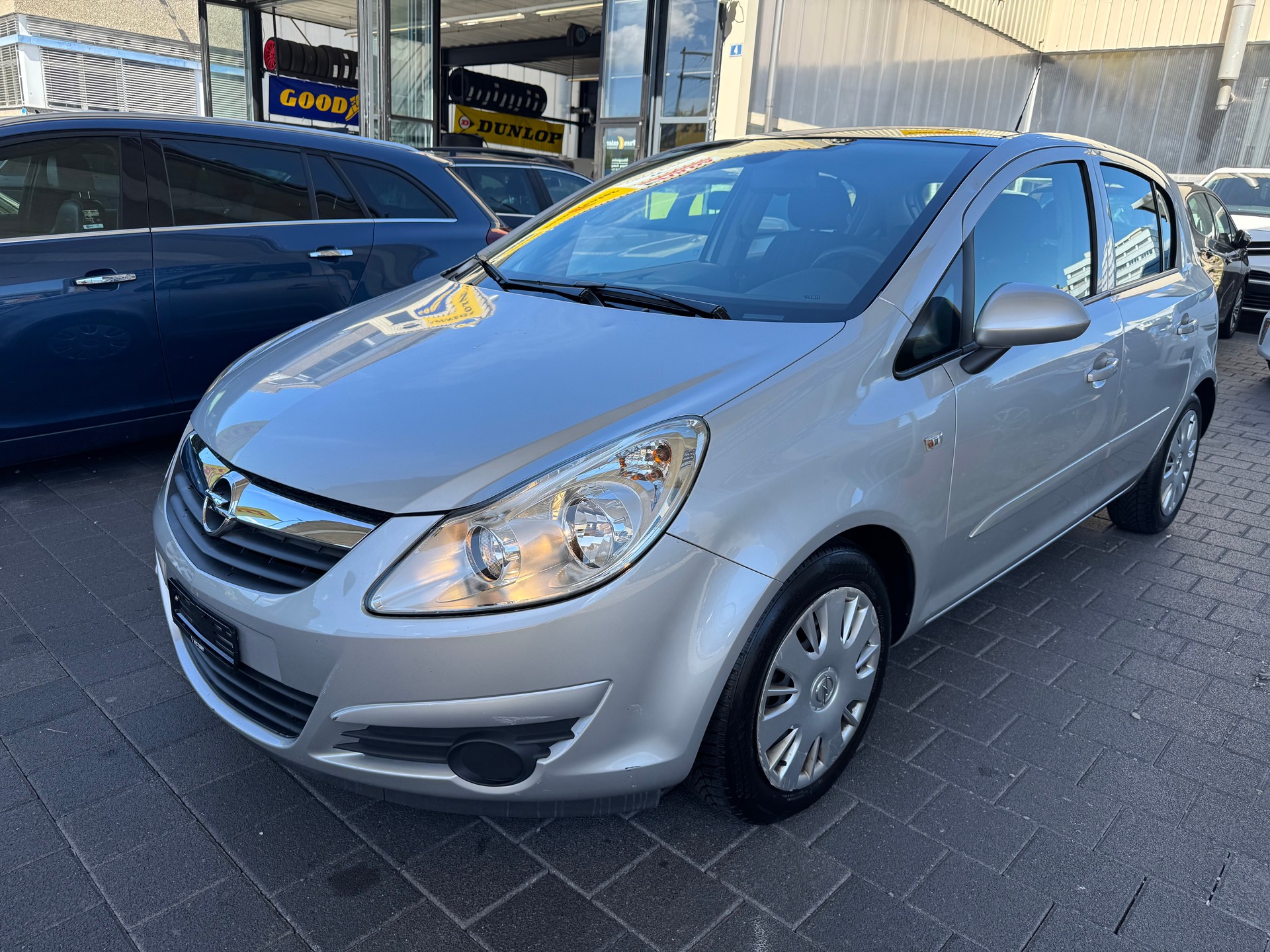 OPEL Corsa 1.4 TP Enjoy-image-3