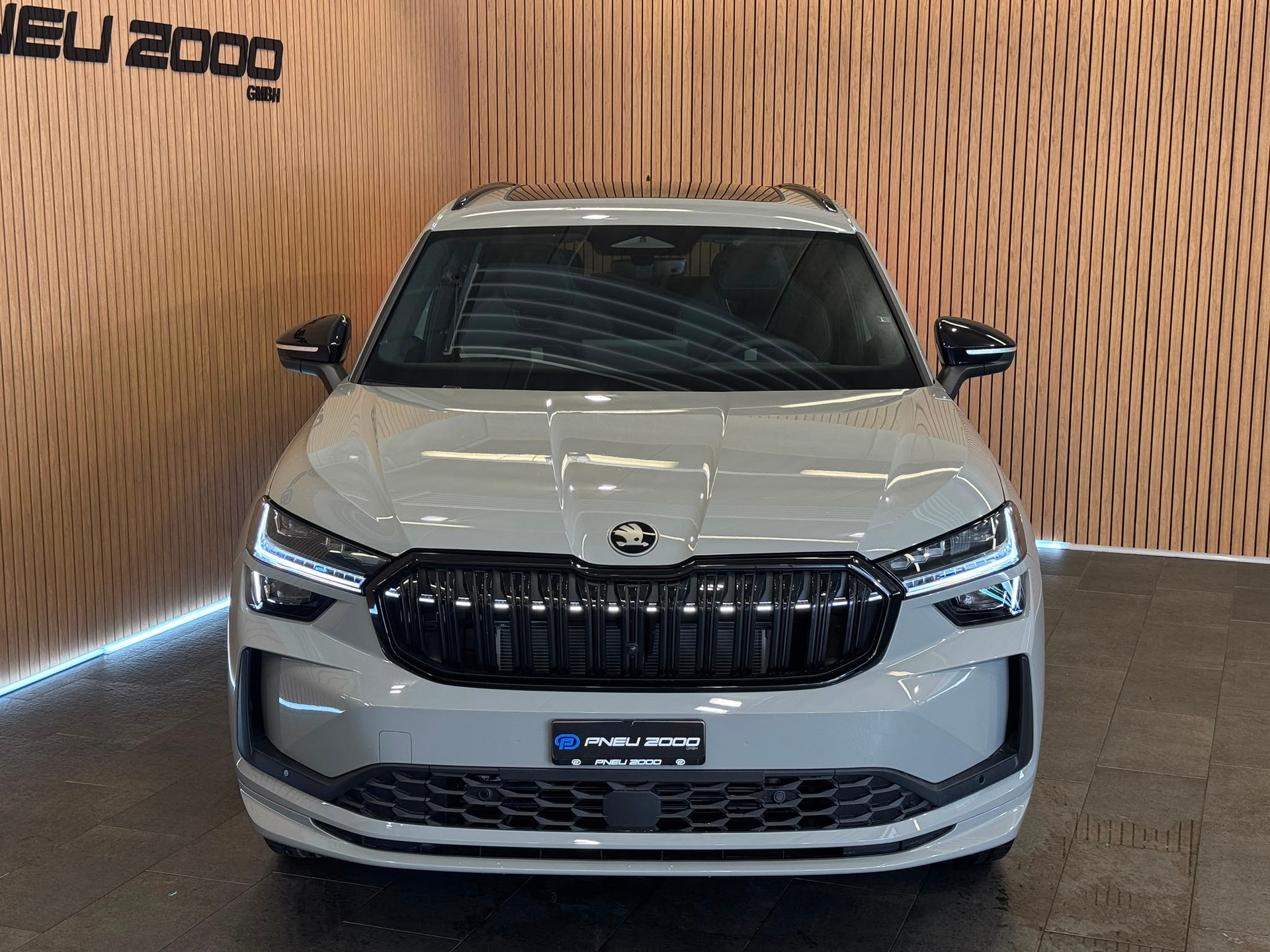 SKODA Kodiaq 1.5 TSI mHEV Selection *Steelgrey*-showroom-element-1