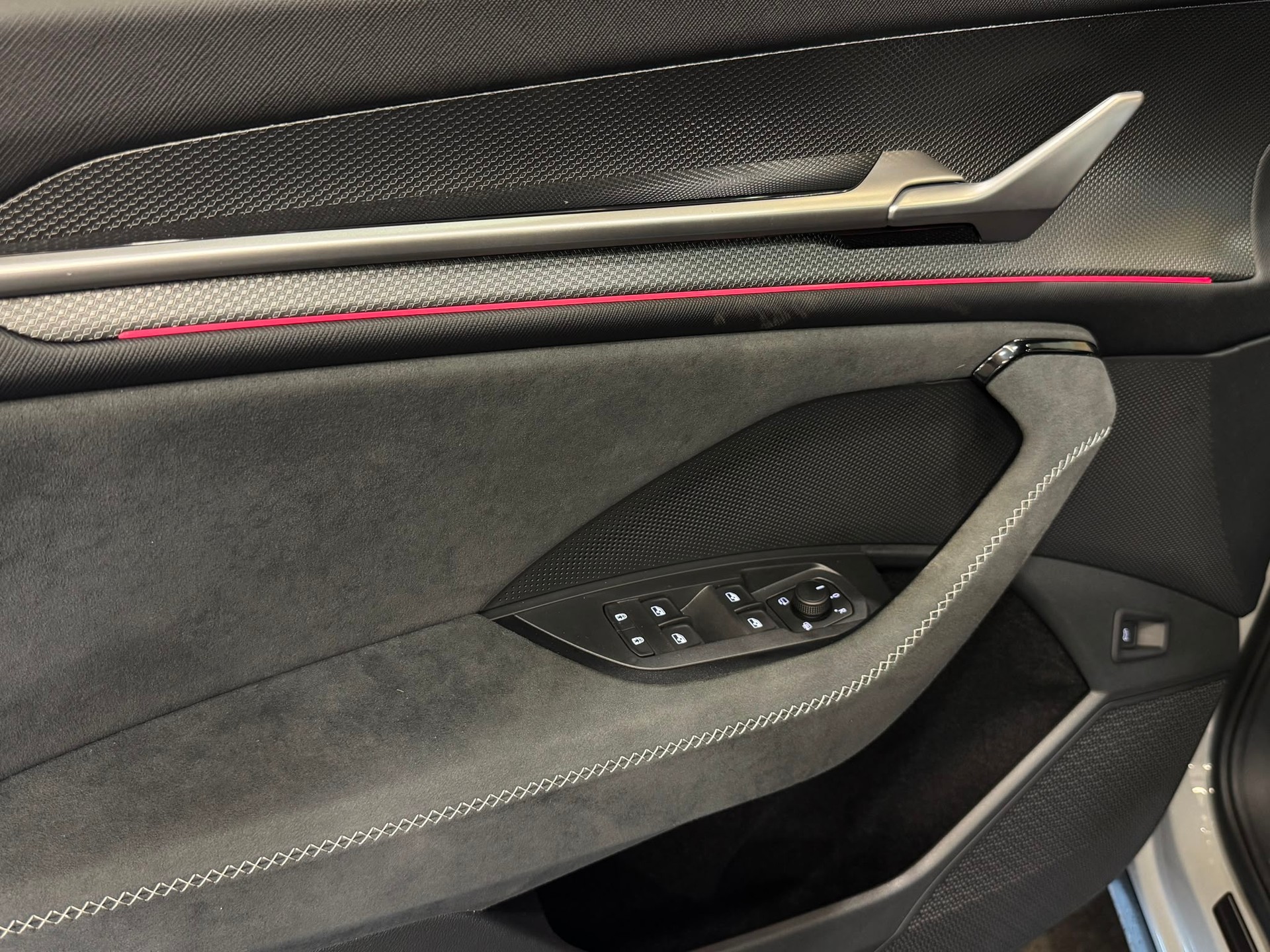 SKODA Kodiaq 1.5 TSI mHEV Selection *Steelgrey*-image-15