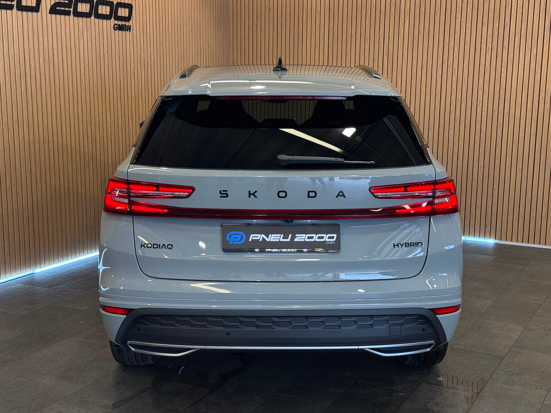 SKODA Kodiaq 1.5 TSI mHEV Selection *Steelgrey*-image-6