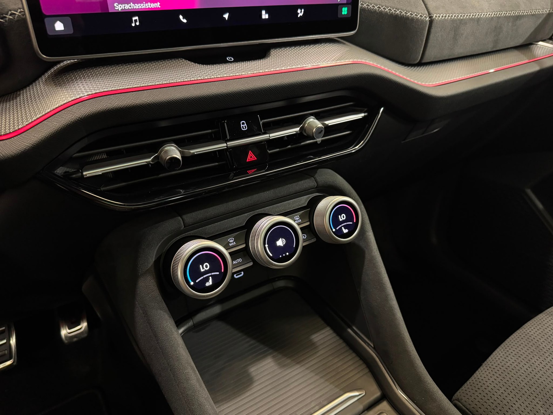 SKODA Kodiaq 1.5 TSI mHEV Selection *Steelgrey*-image-16