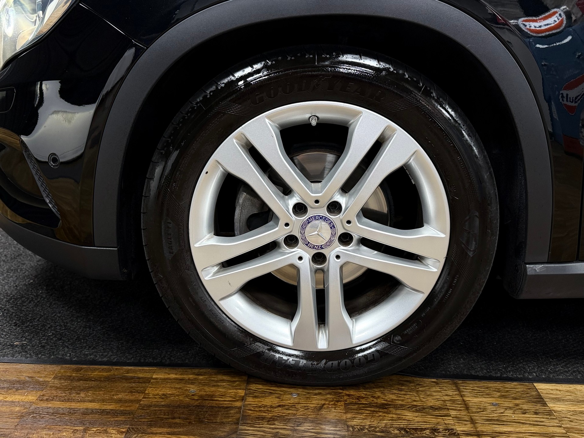 MERCEDES-BENZ GLA 220 CDI Style 4Matic 7G-DCT-image-24