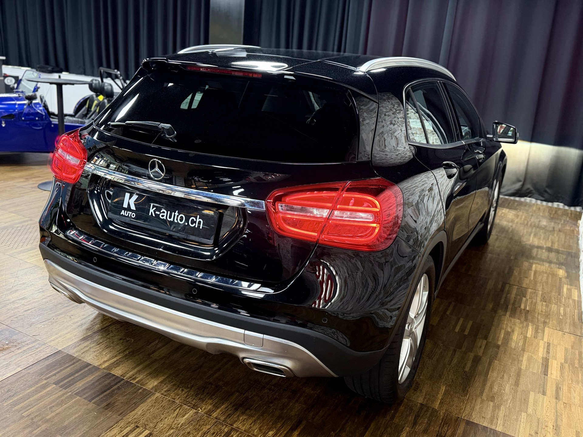 MERCEDES-BENZ GLA 220 CDI Style 4Matic 7G-DCT-image-4