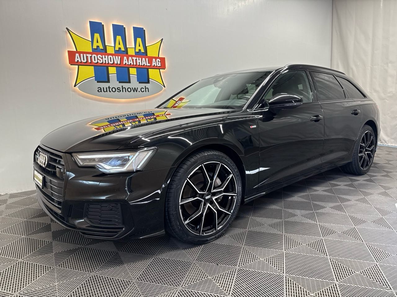 AUDI A6 Avant 45 TFSI S line S-tronic quattro-image-0