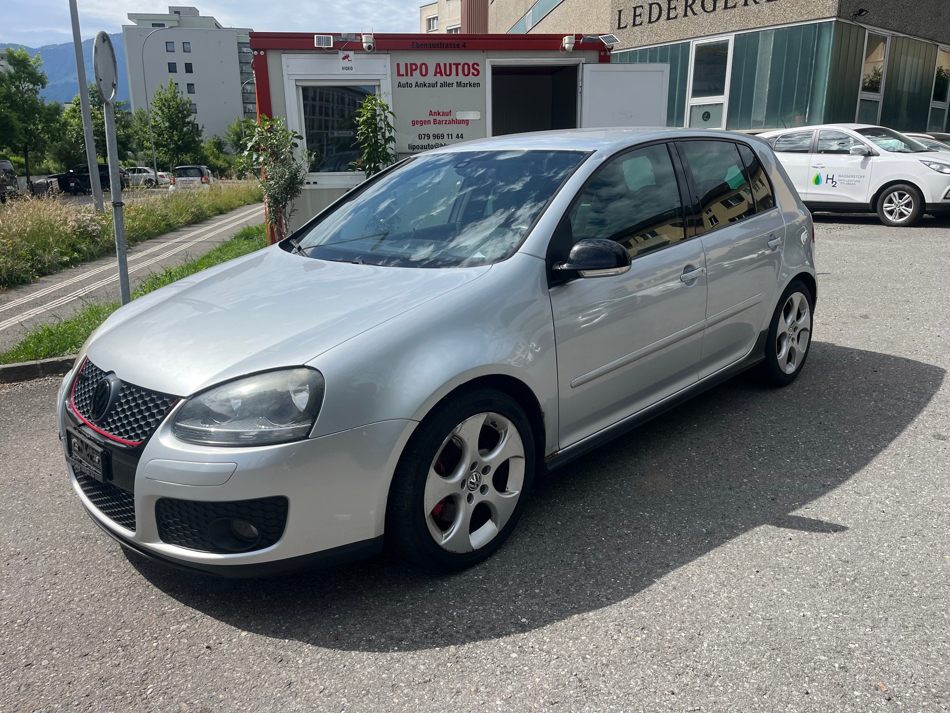 VW Golf 2.0 TFSI GTI-image-1