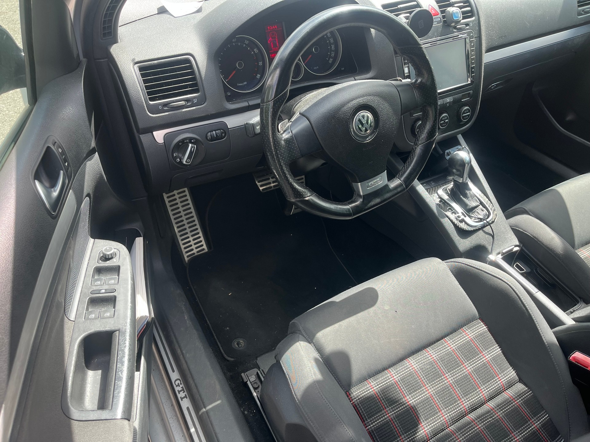 VW Golf 2.0 TFSI GTI-image-9