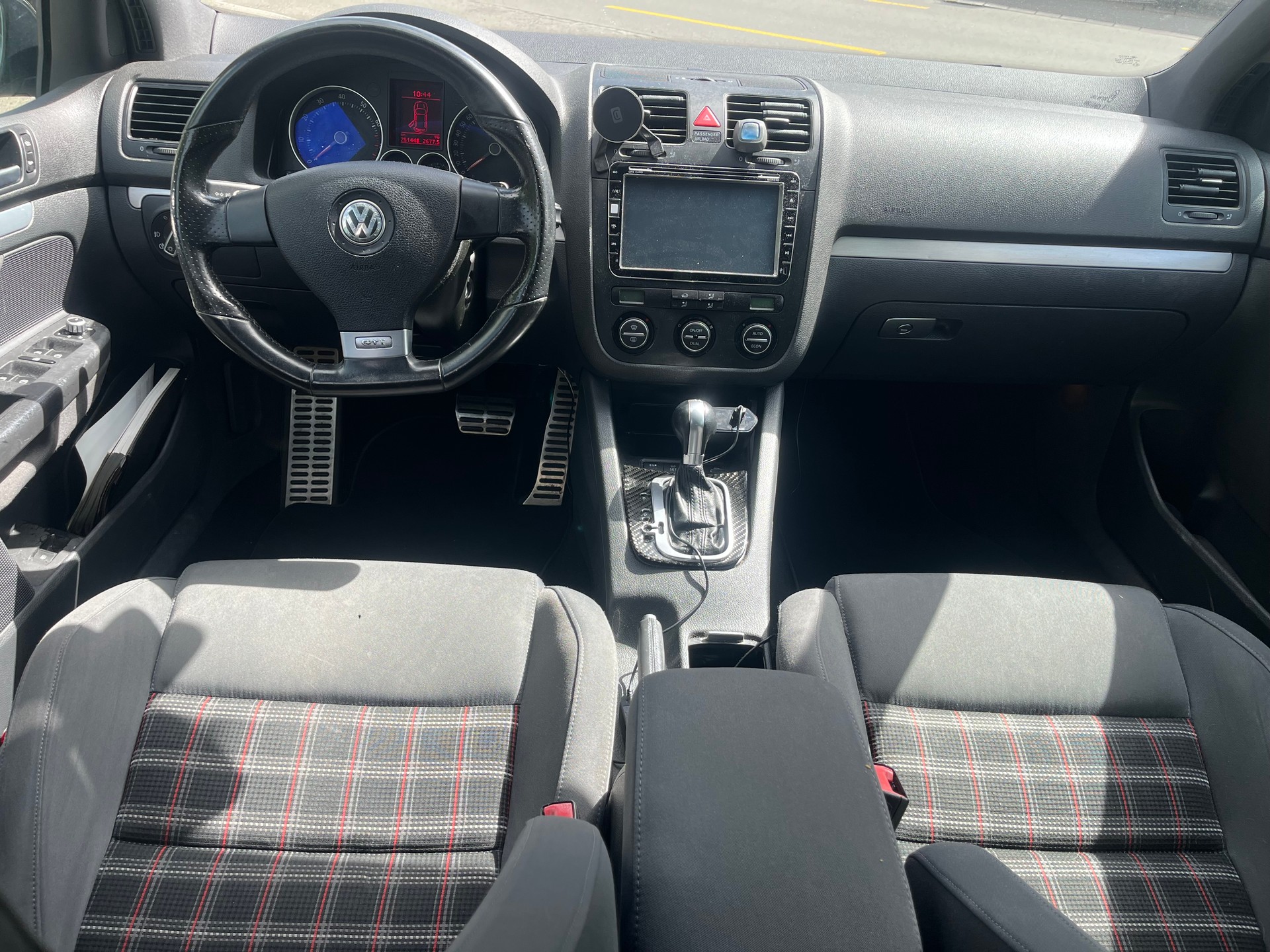 VW Golf 2.0 TFSI GTI-image-8