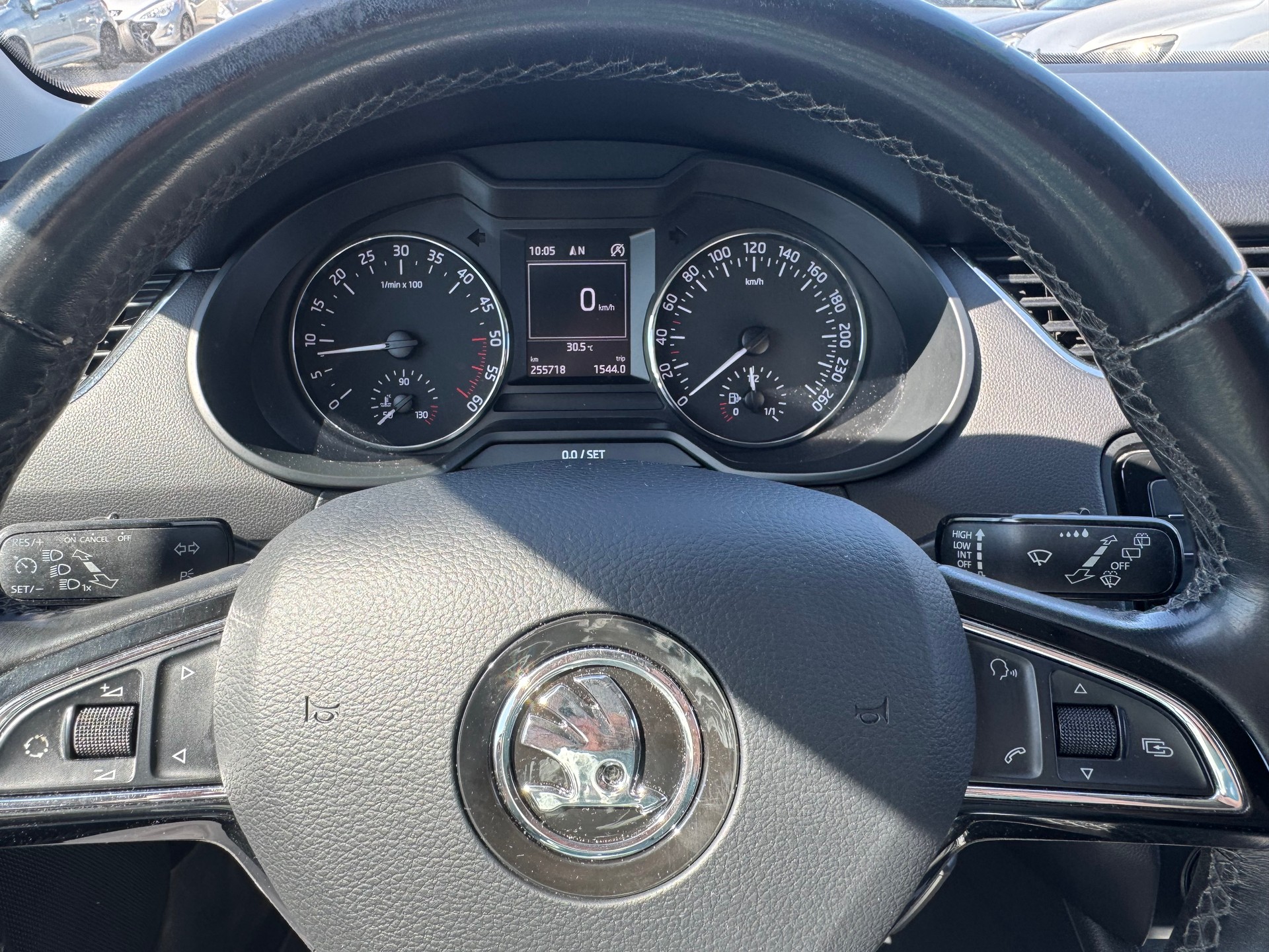 SKODA Octavia Combi 1.6 TDI Active DSG-image-8
