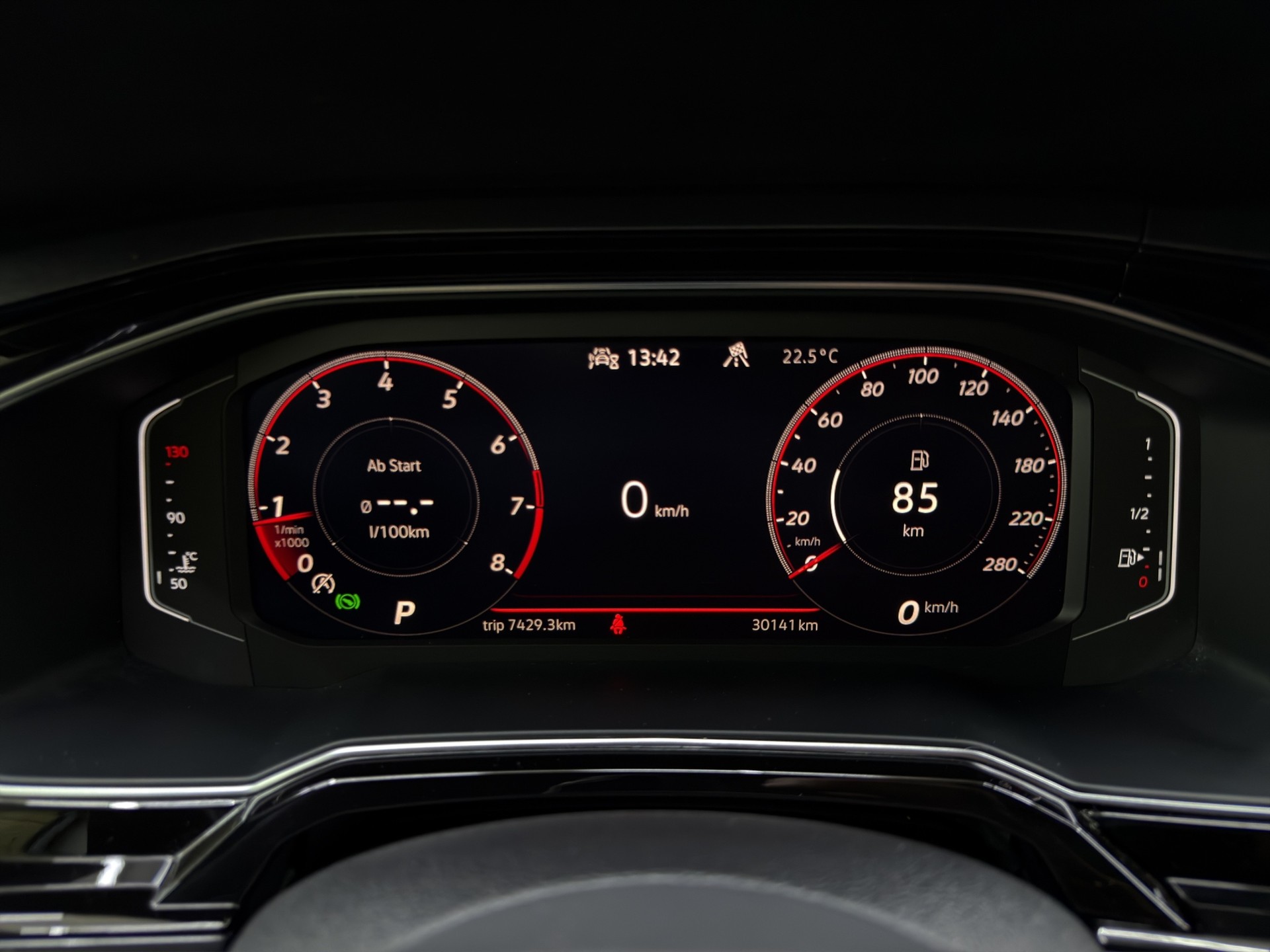 VW Polo 2.0 TSI GTI DSG-image-10
